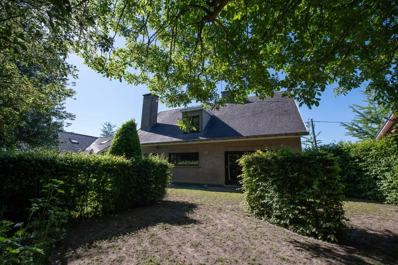 TE KOOP te Waregem: Ruime open bebouwing op 549m² met zeer gunstige ligging (SEV). foto 15