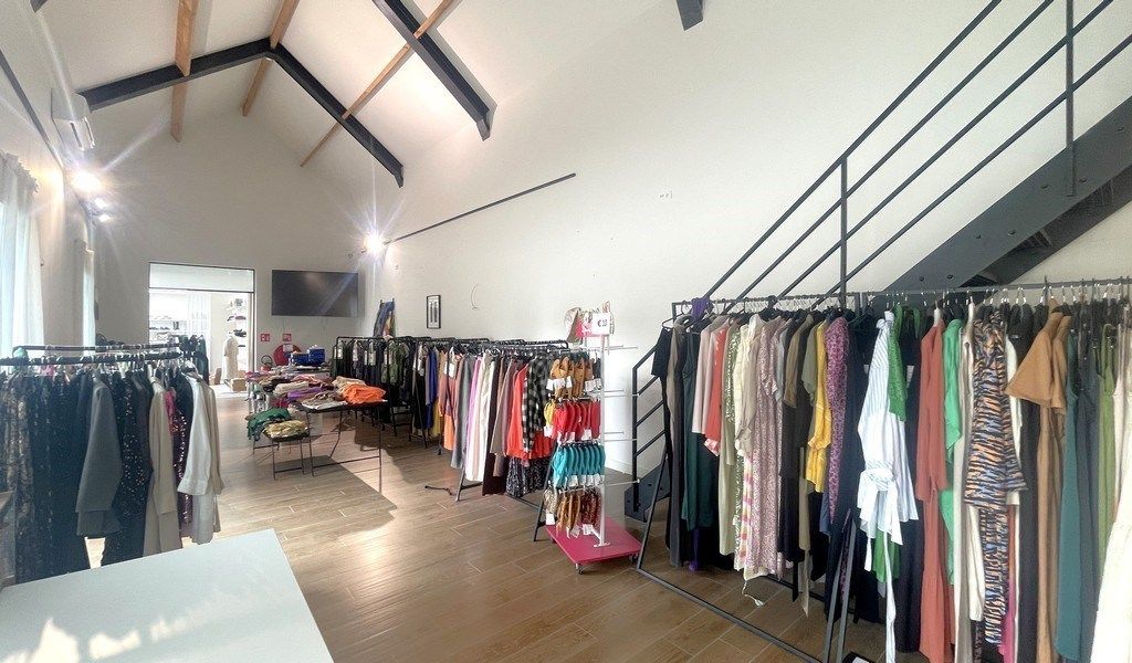 Nieuwbouw winkelruimte te huur aan N70 in Beveren foto 9