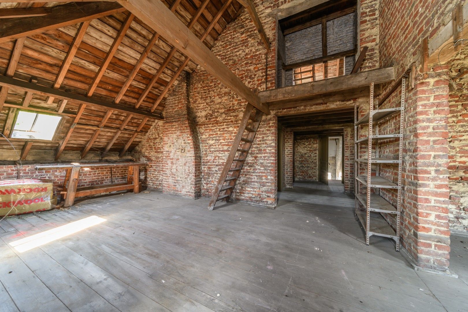 Te koop: exclusief en statig herenhuis in het centrum van Denderleeuw foto 19