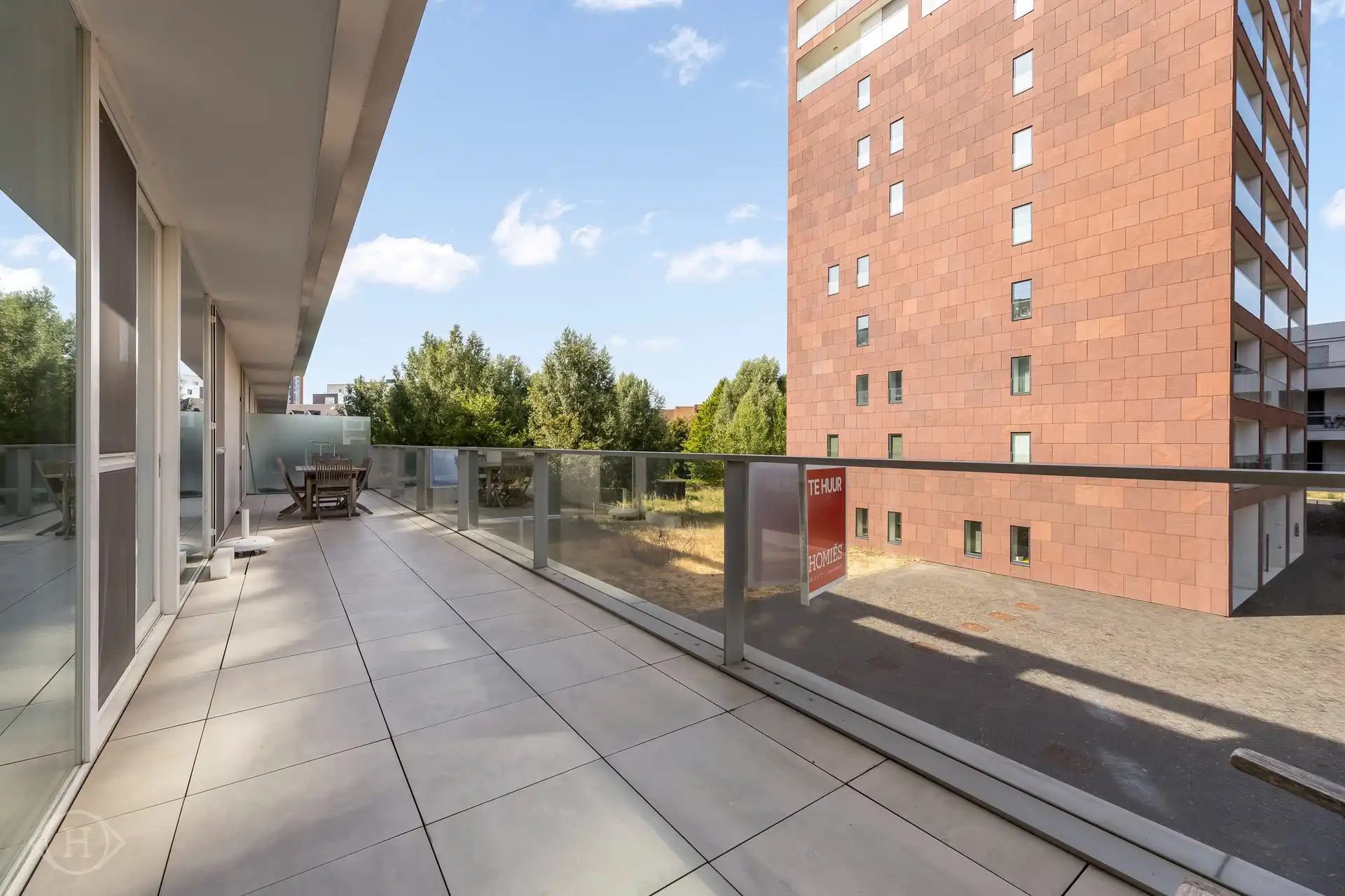 Bemeubeld appartement met prachtig terras foto 14