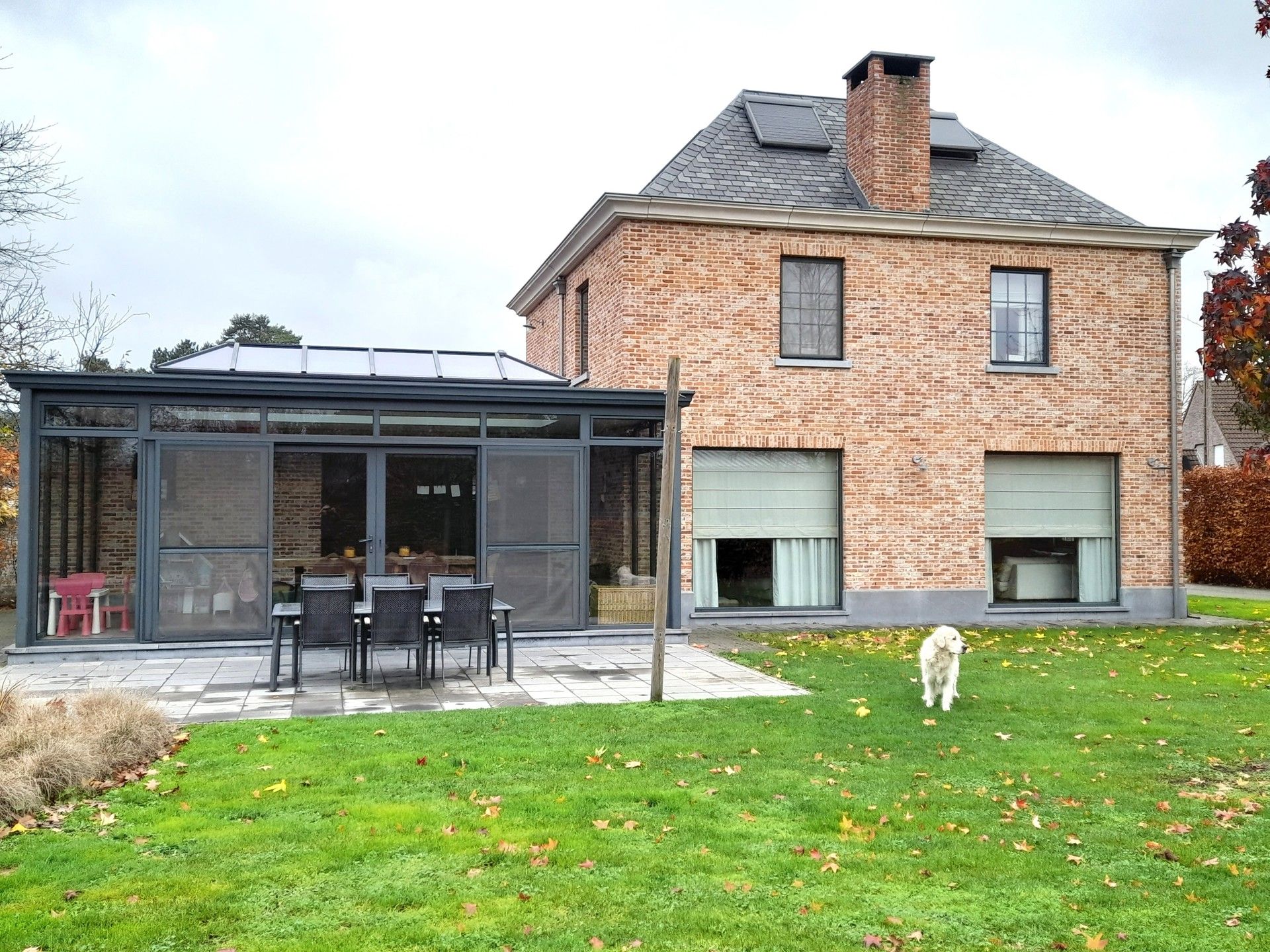 Rustig gelegen stijlvolle woning met 4 slaapkamers foto {{pictureIndex}}