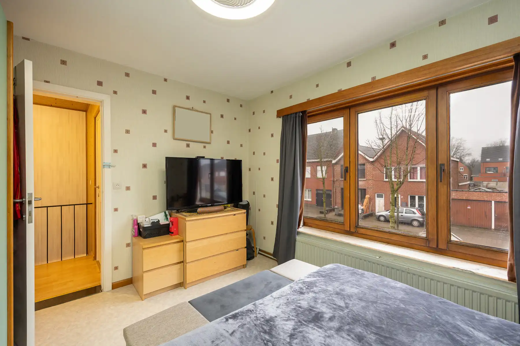 Charmante woning met drie slaapkamers. foto 19