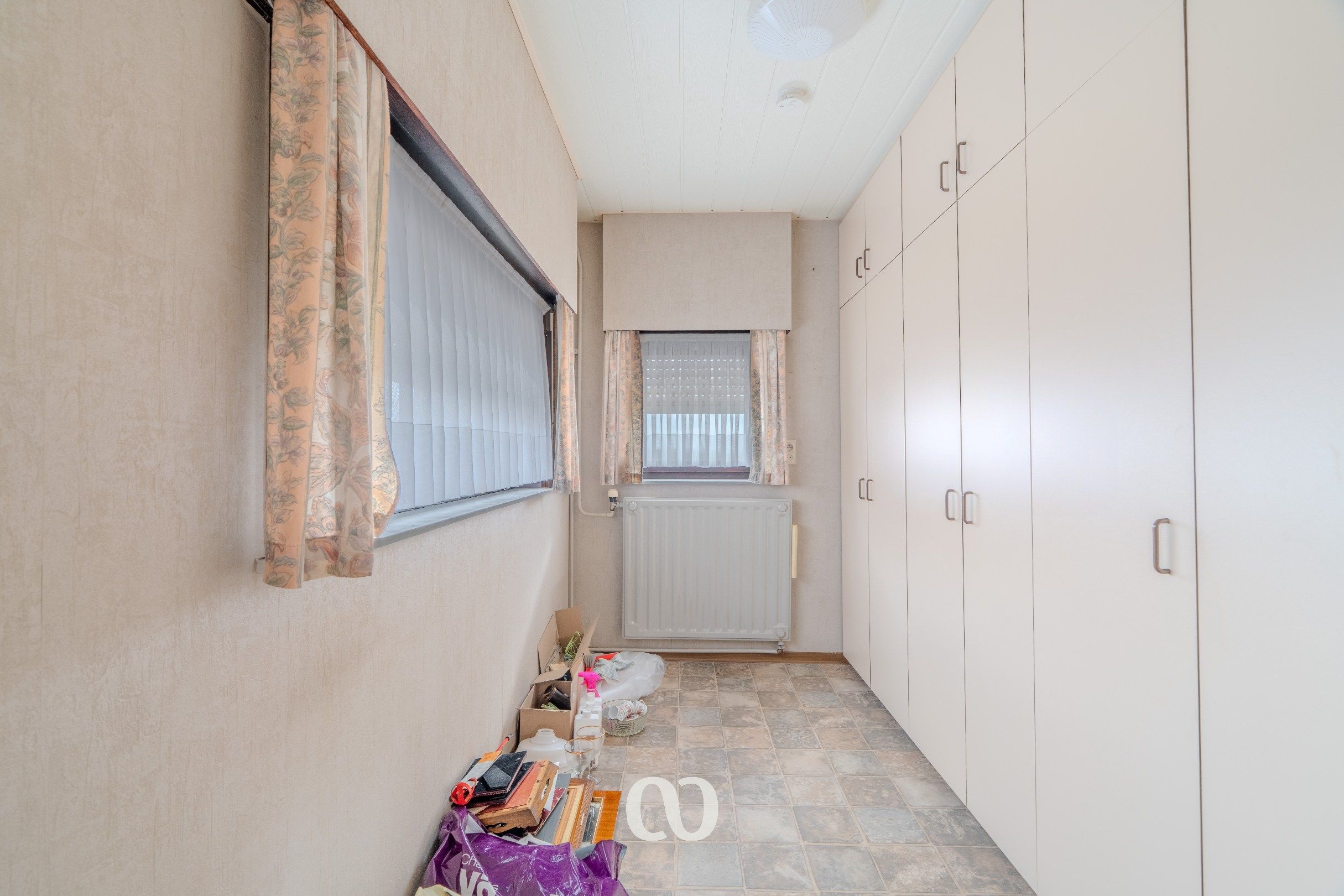 Alleenstaande woning met tuin en prachtig uitzicht in Huise foto 6
