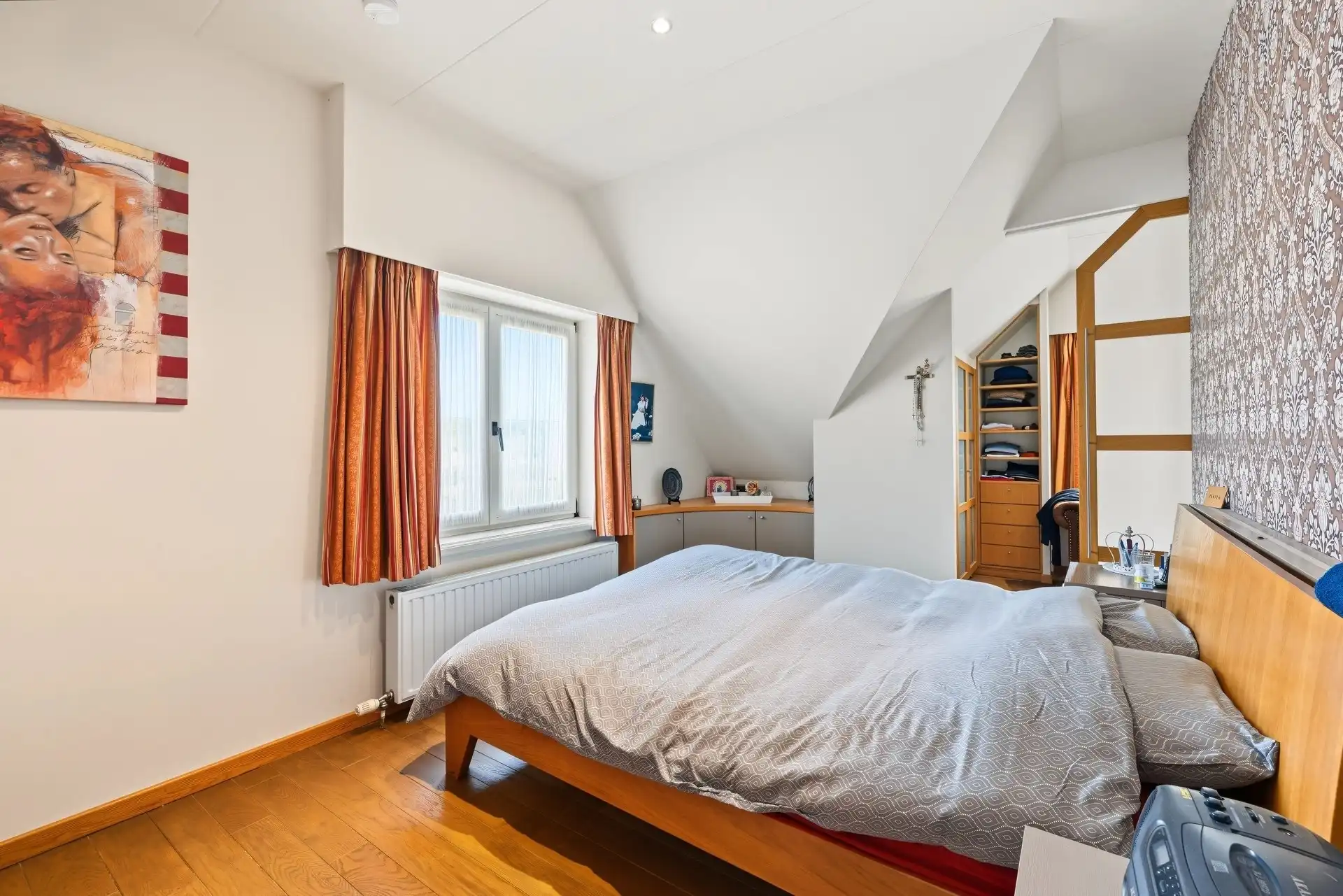 Ruime gezinswoning in klassiek landelijke stijl met aanpalende werkplaats van ca. 435m² foto 14