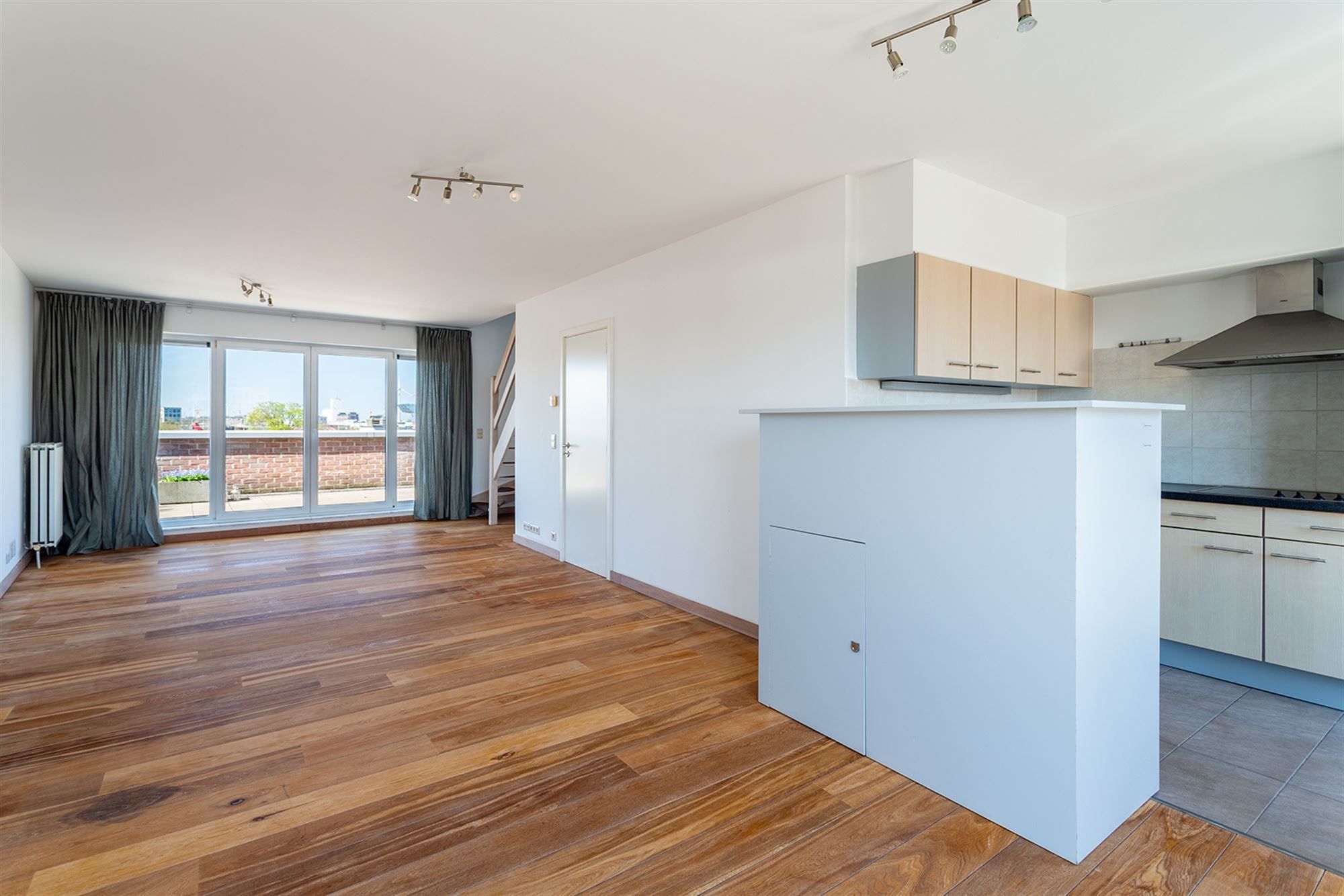 Lichtrijke duplexpenthouse met twee terrassen foto 3