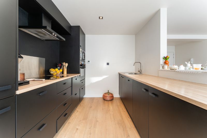 Lichtrijk appartement met terras – Instapklaar & centraal gelegen foto 6