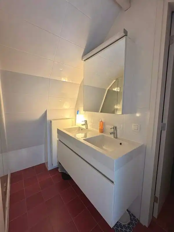 Vernieuwbouw met 2 slaapkamers + ruim TERRAS te huur in Brugge foto 7