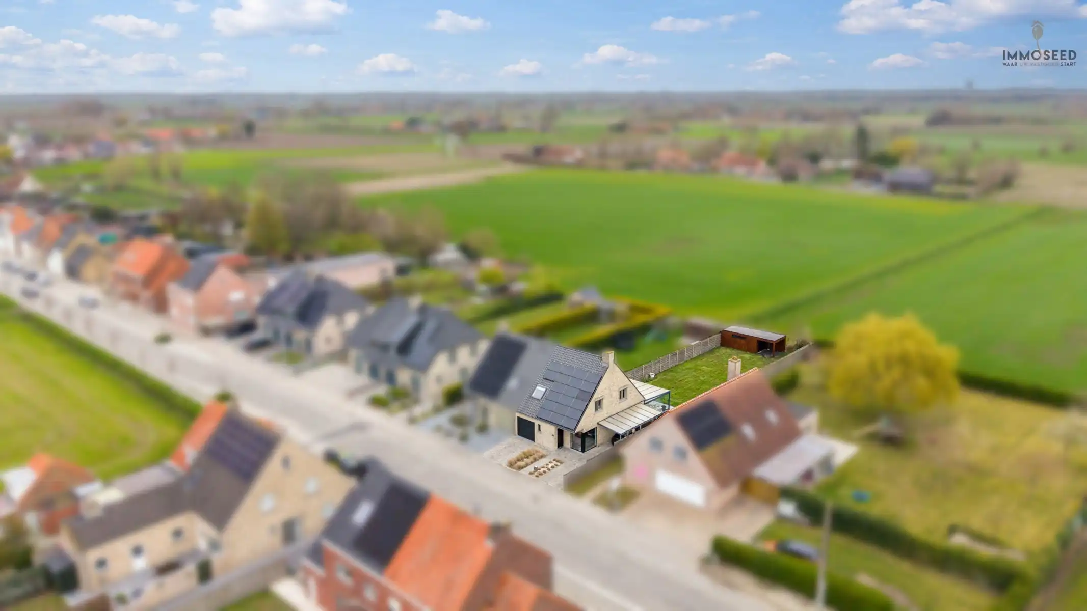 Charmante half open villa  foto {{pictureIndex}}