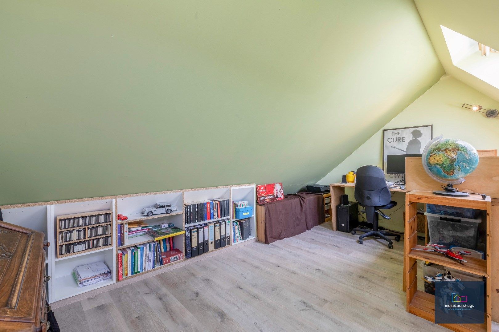 Instapklare woning met aangename tuin en garage foto 18
