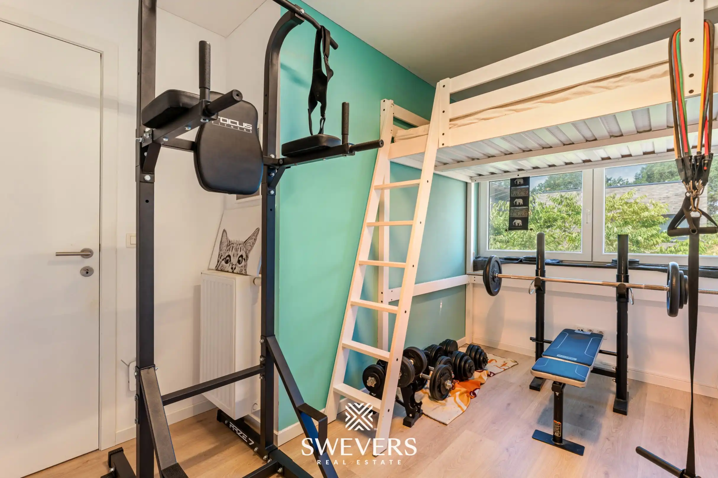 Gezinswoning met drie slaapkamers op toplocatie foto 18