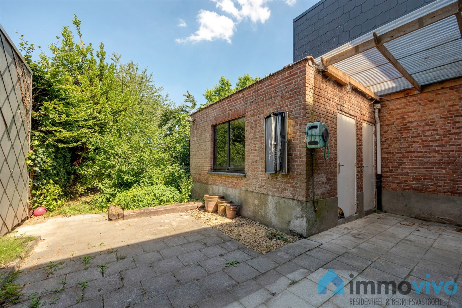 Centraal gelegen woning met 5 slaapkamers en leuke tuin  foto 2