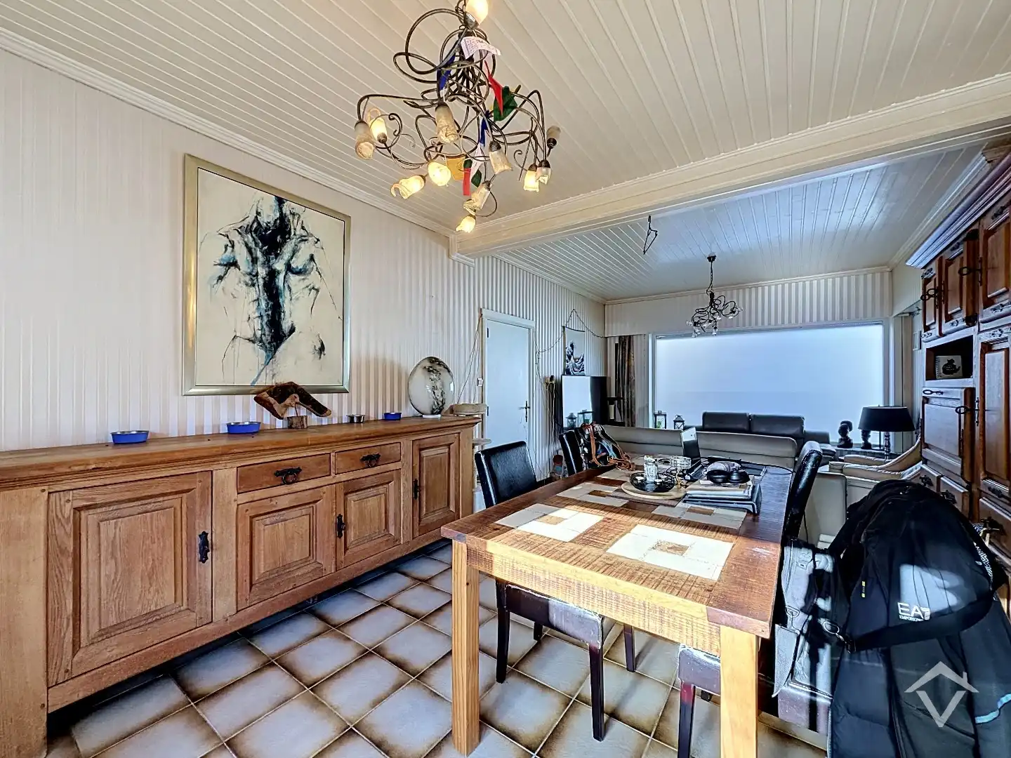 Woning met 3 slaapkamers en 2 garages te Eernegem foto 4