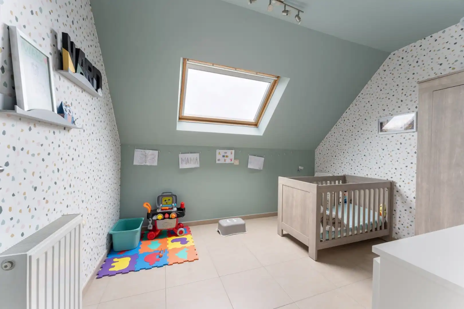 Recente bel etage woning met garage en bijkomende standplaats te Koekelare  foto 11