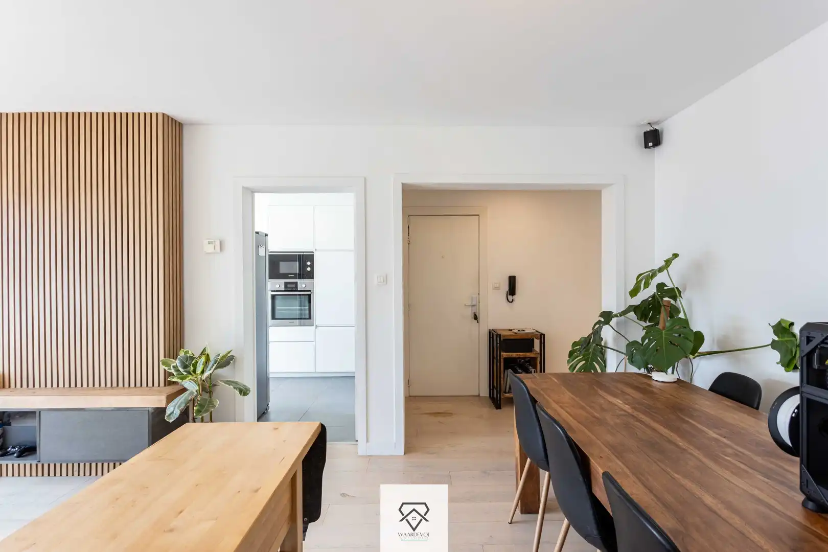 Knap gerenoveerd 2-slaapkamerappartement met zonnig terras in Wondelgem foto 8