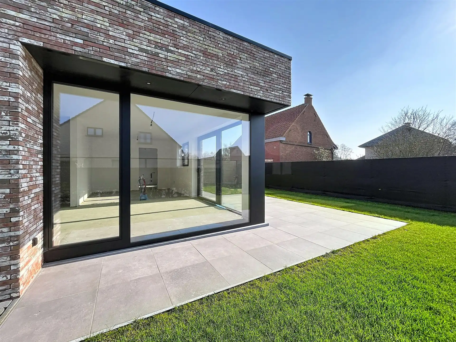 Half open BEN woning met 3 slaapkamer en zuid tuin op ruim perceel 320m² (LOT2) foto 7