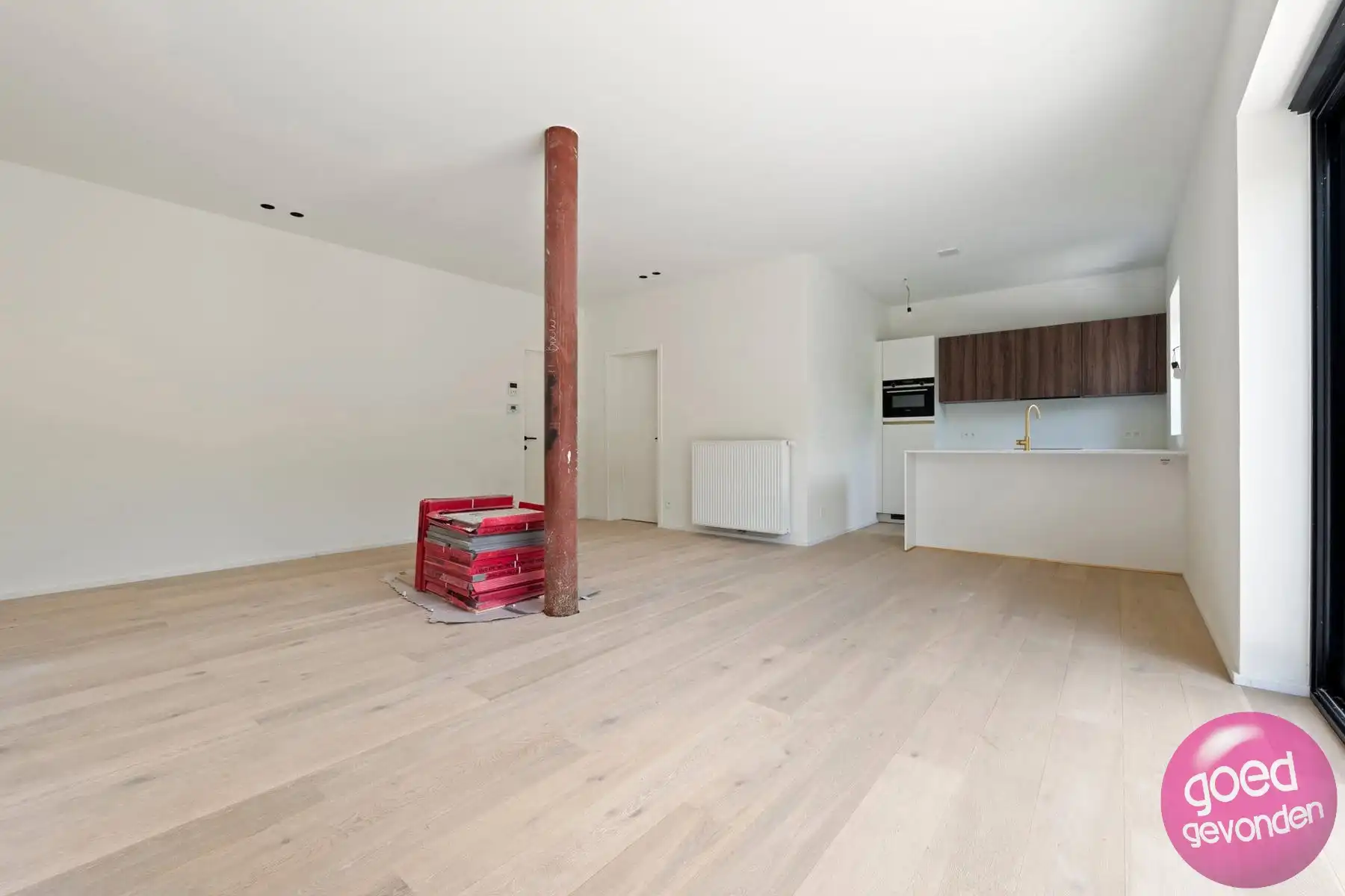 NIEUW APP - 1of2 SLK - TERRAS - KELDER - CENTRUM - GEEN BTW foto 4