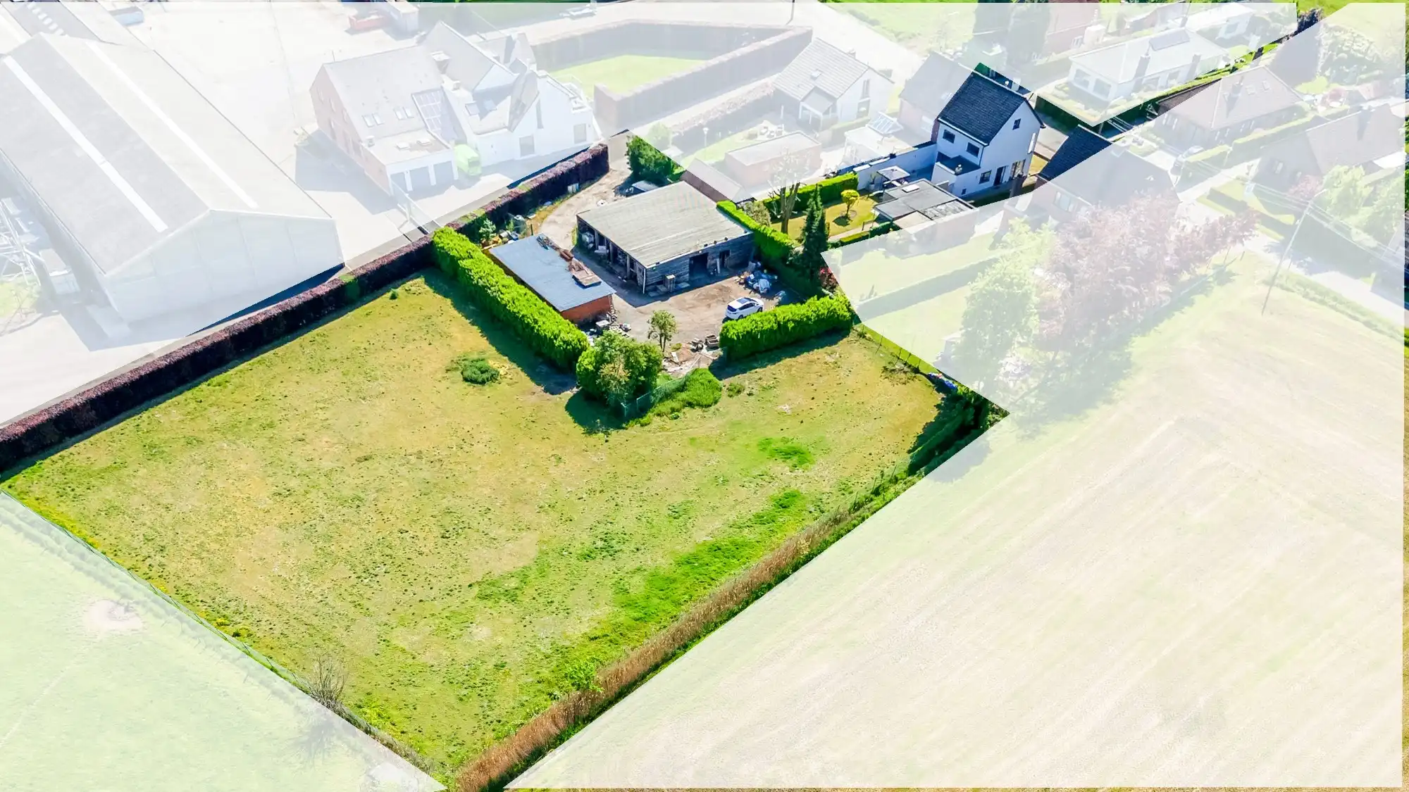 Ruime halfopen bebouwing met weiland op 6029 m² foto 28