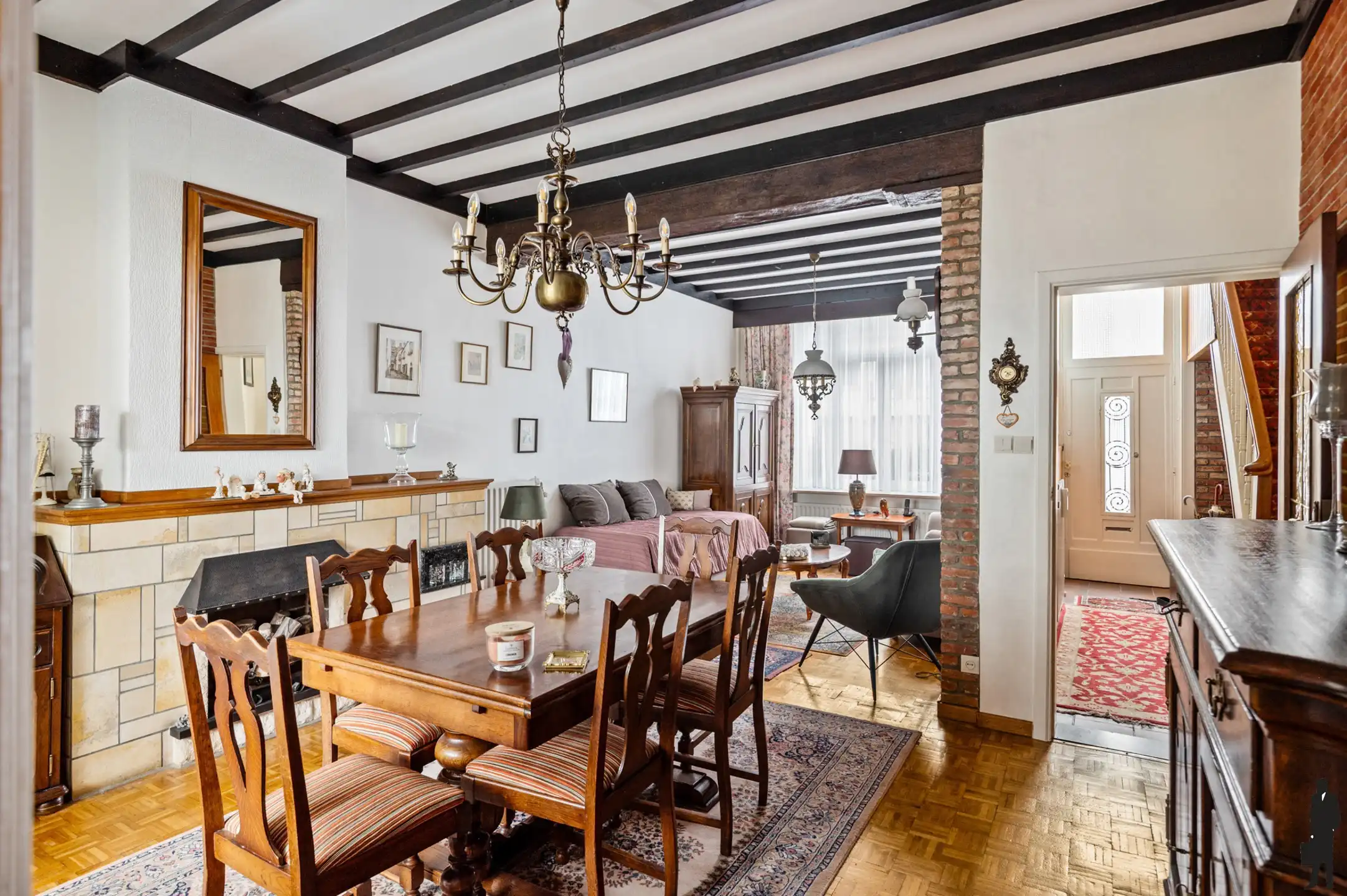 Te renoveren burgerwoning met 3-4 spk en zuidwest tuin  foto 4