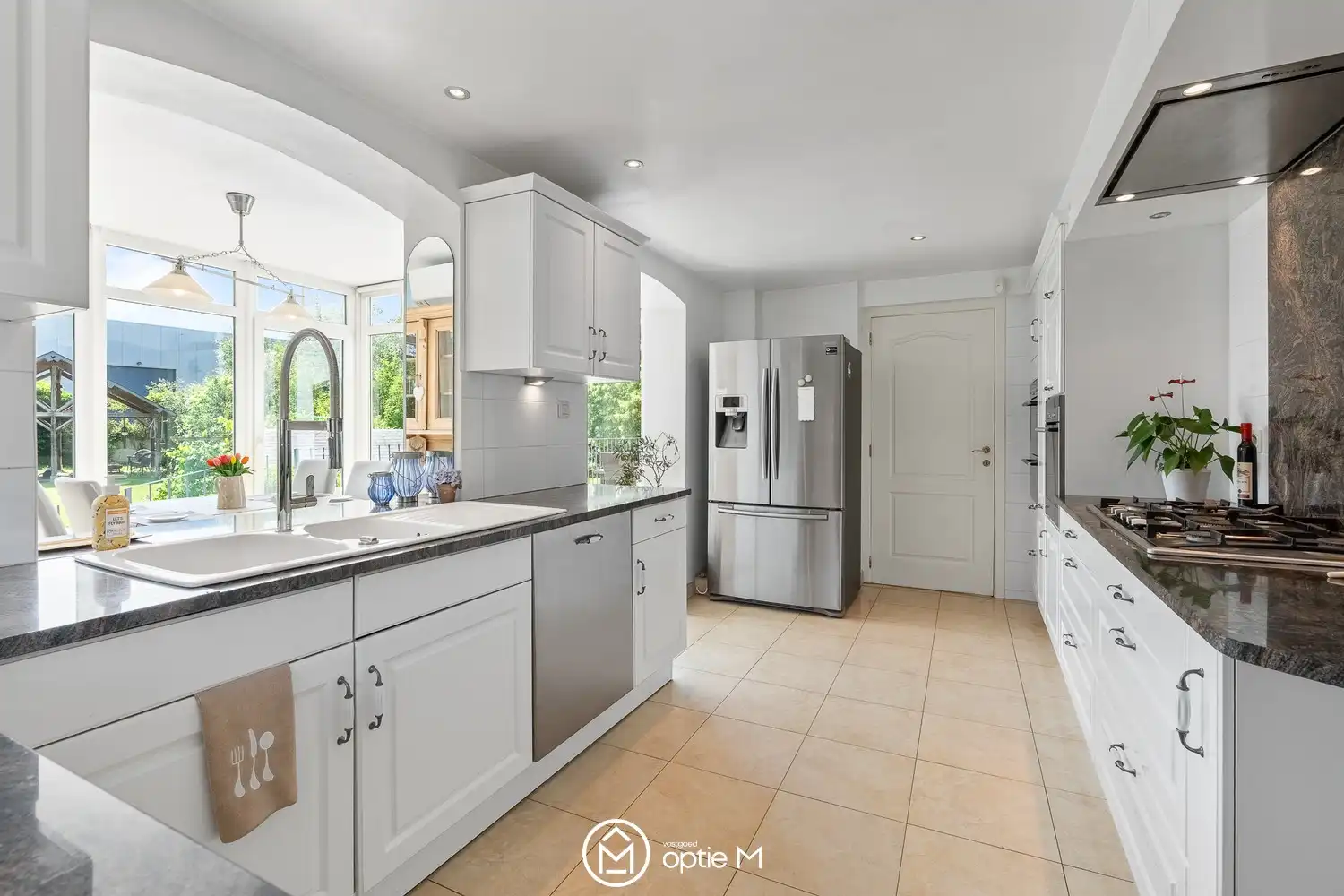 Karaktervolle villa met parktuin op een royaal perceel van 24a71 – vlakbij het centrum van Hasselt foto 6