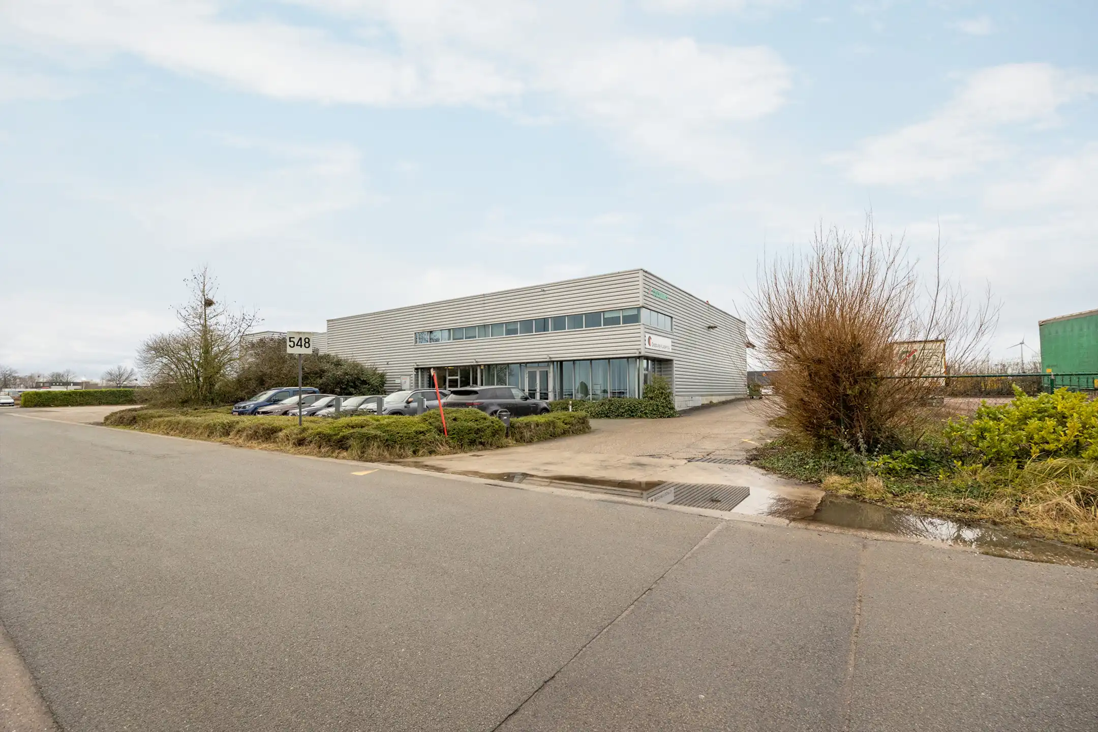 Representatief bedrijfsgebouw te koop in Puurs foto 4