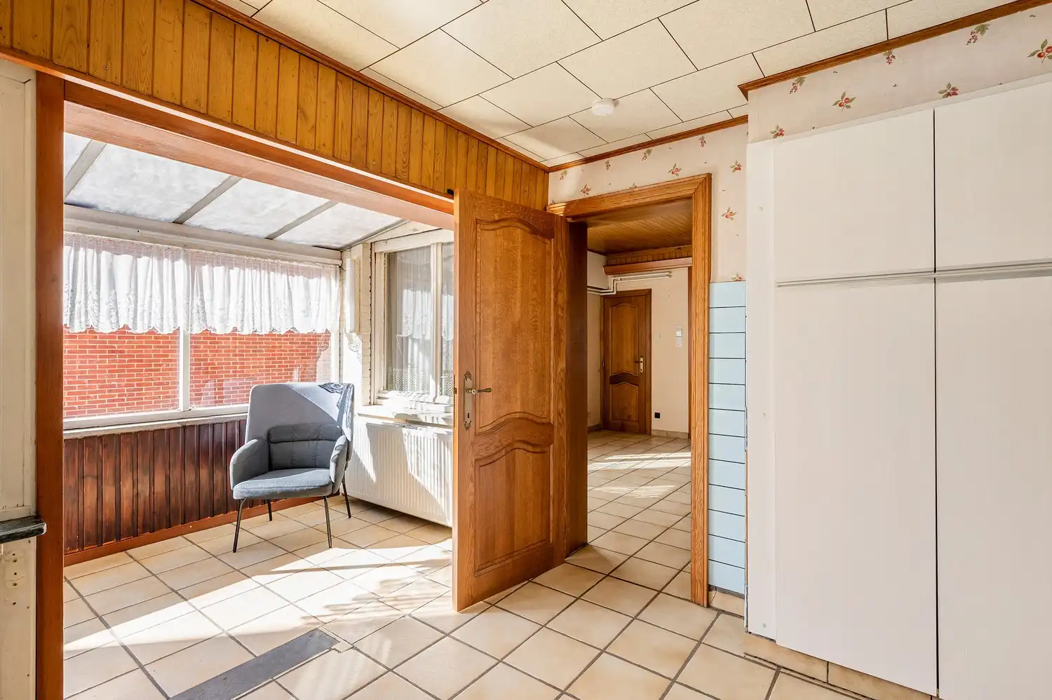 Te renoveren woning met garage en diepe tuin. foto 13