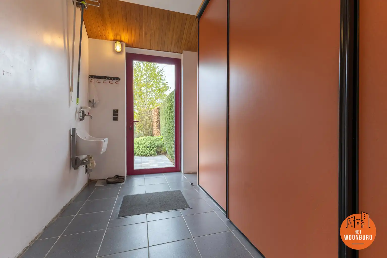 Ruime woning: 5 slpks, garage en grote tuin op toplocatie foto 13