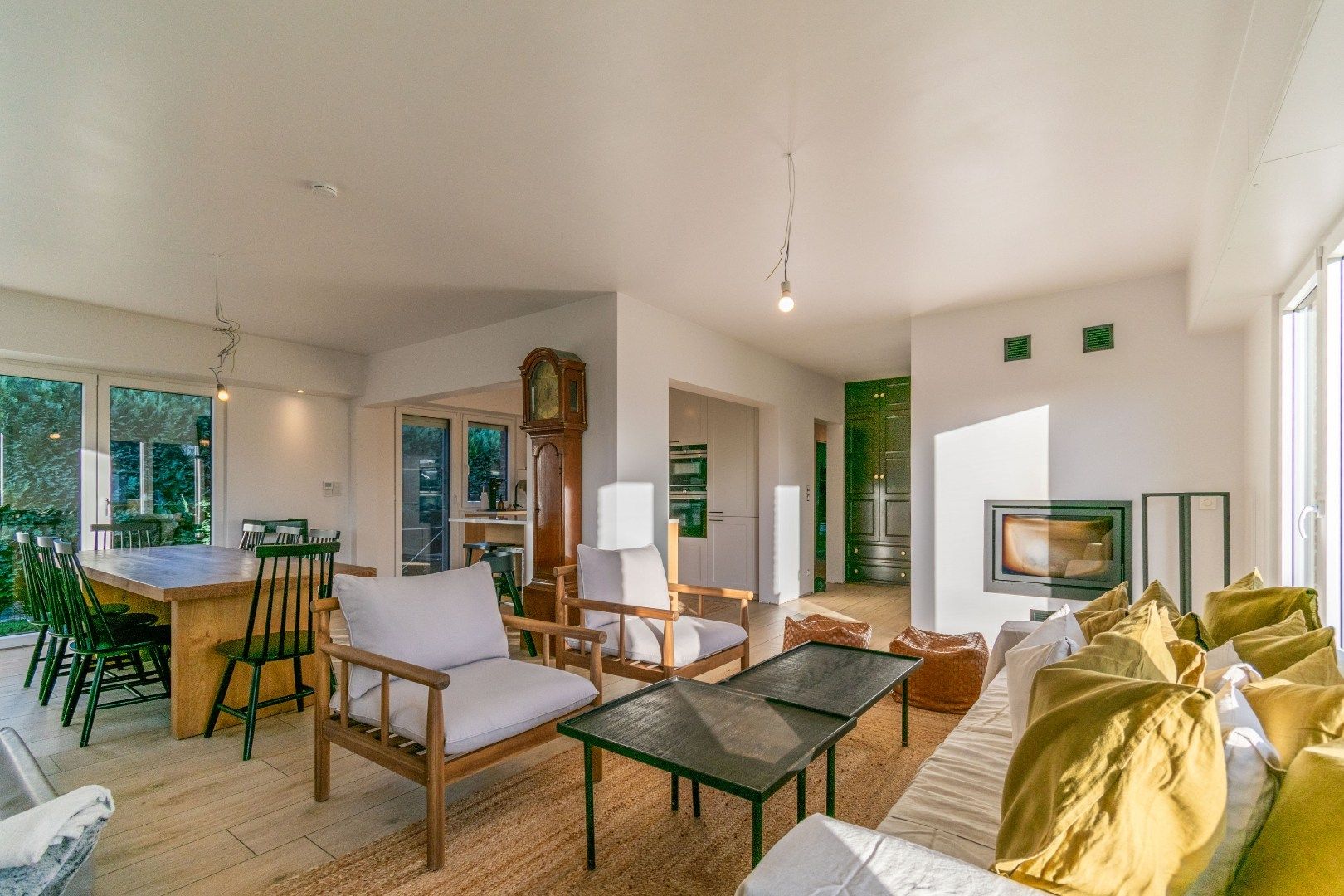 Een ingrijpend vernieuwbouwde, energiezuinige (label B) villa foto 3