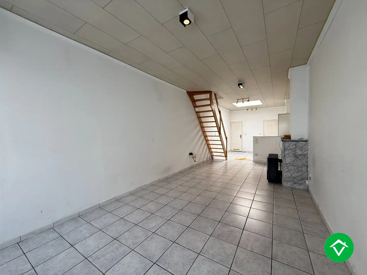 Woning met 2 slaapkamers in het centrum van Roeselare foto 2