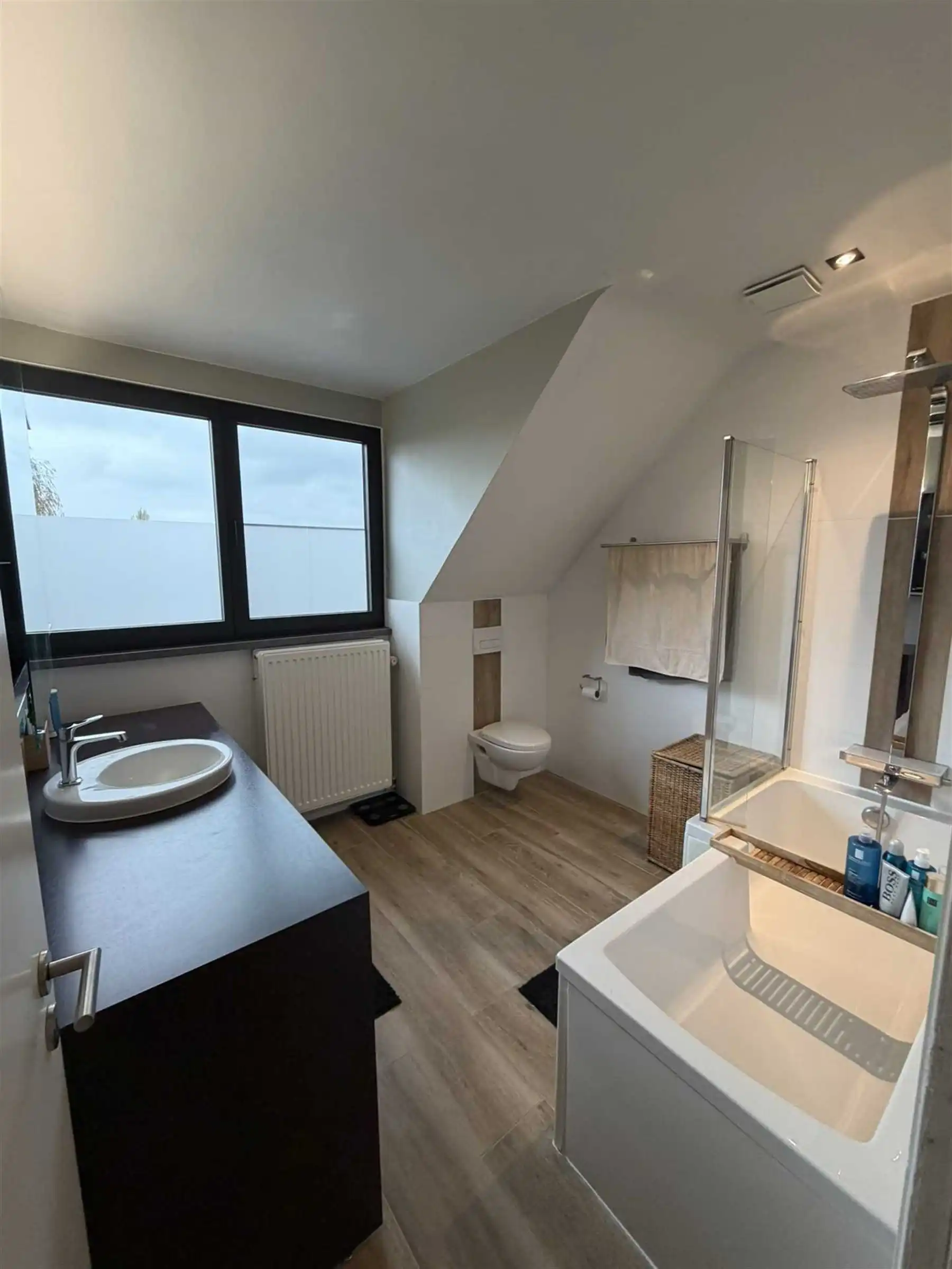 Aartselaar:Energiezuinige woning 4 slk vlakbij het centrum. foto 9