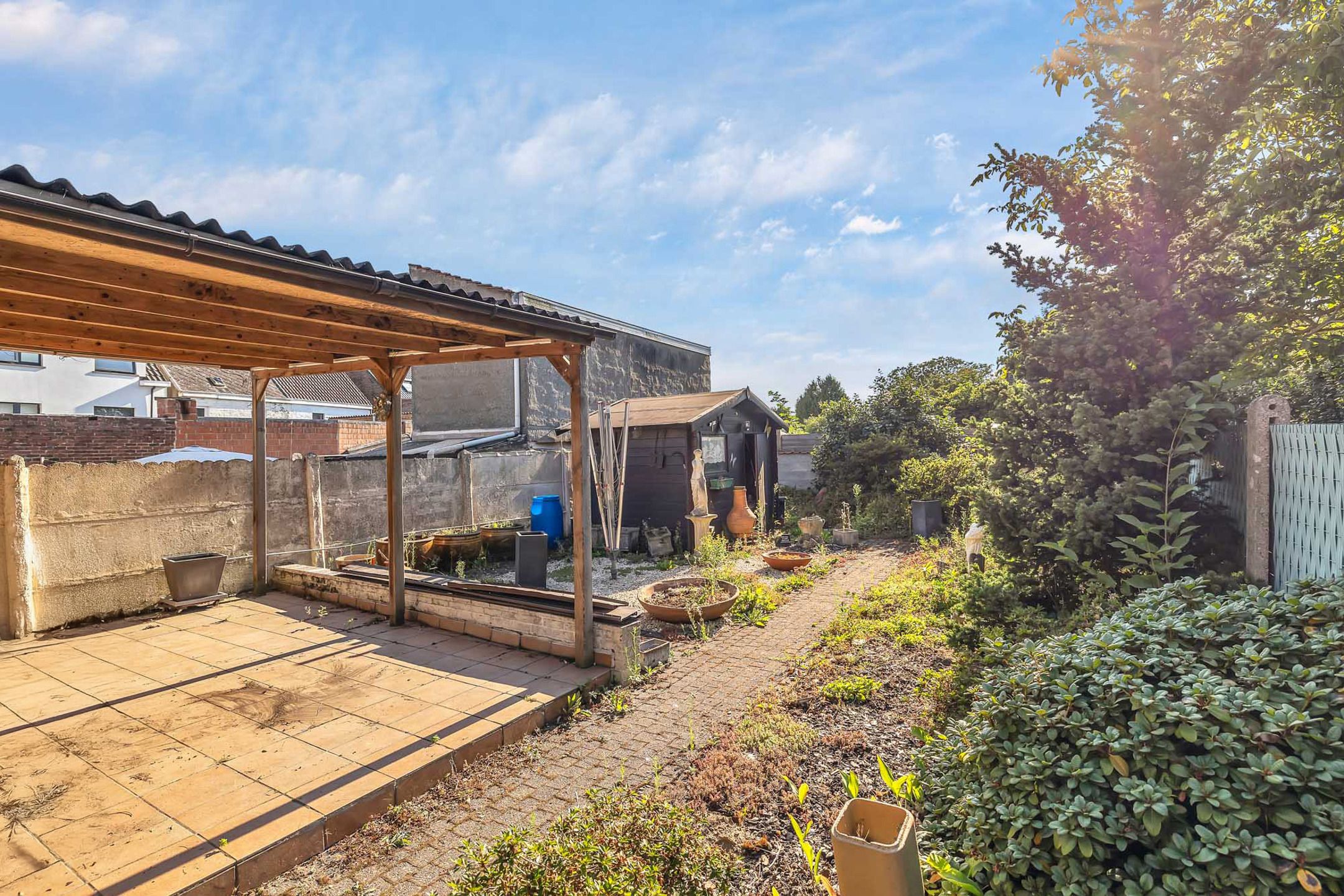 Charmante woning met 3 slpk met garage/(kleine)handelsruimte foto 29