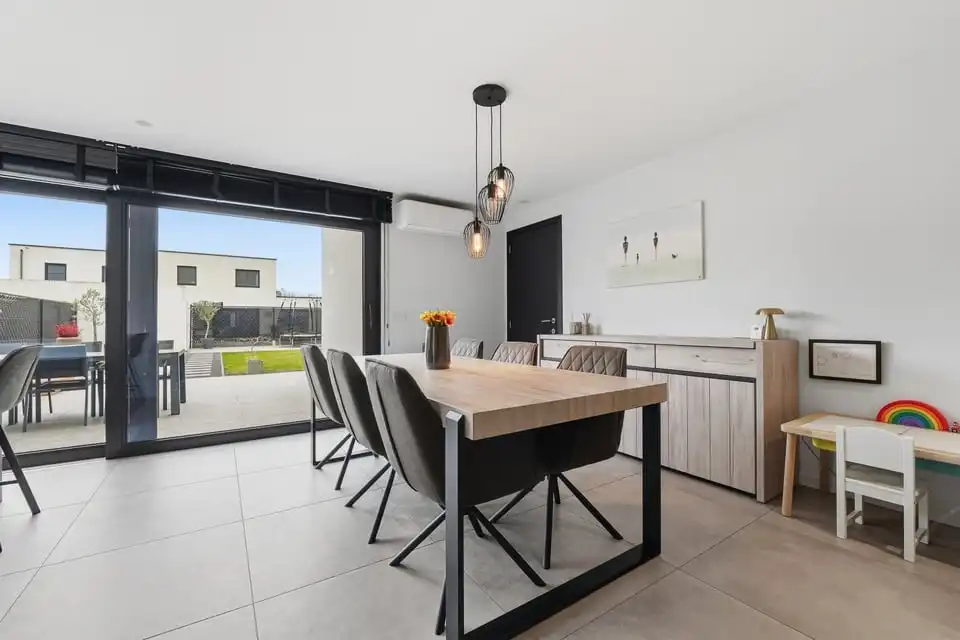 RECENTE GEZINSWONING MET 3SLPK OP CENTRALE LOCATIE TE SINT-TRUIDEN foto 10