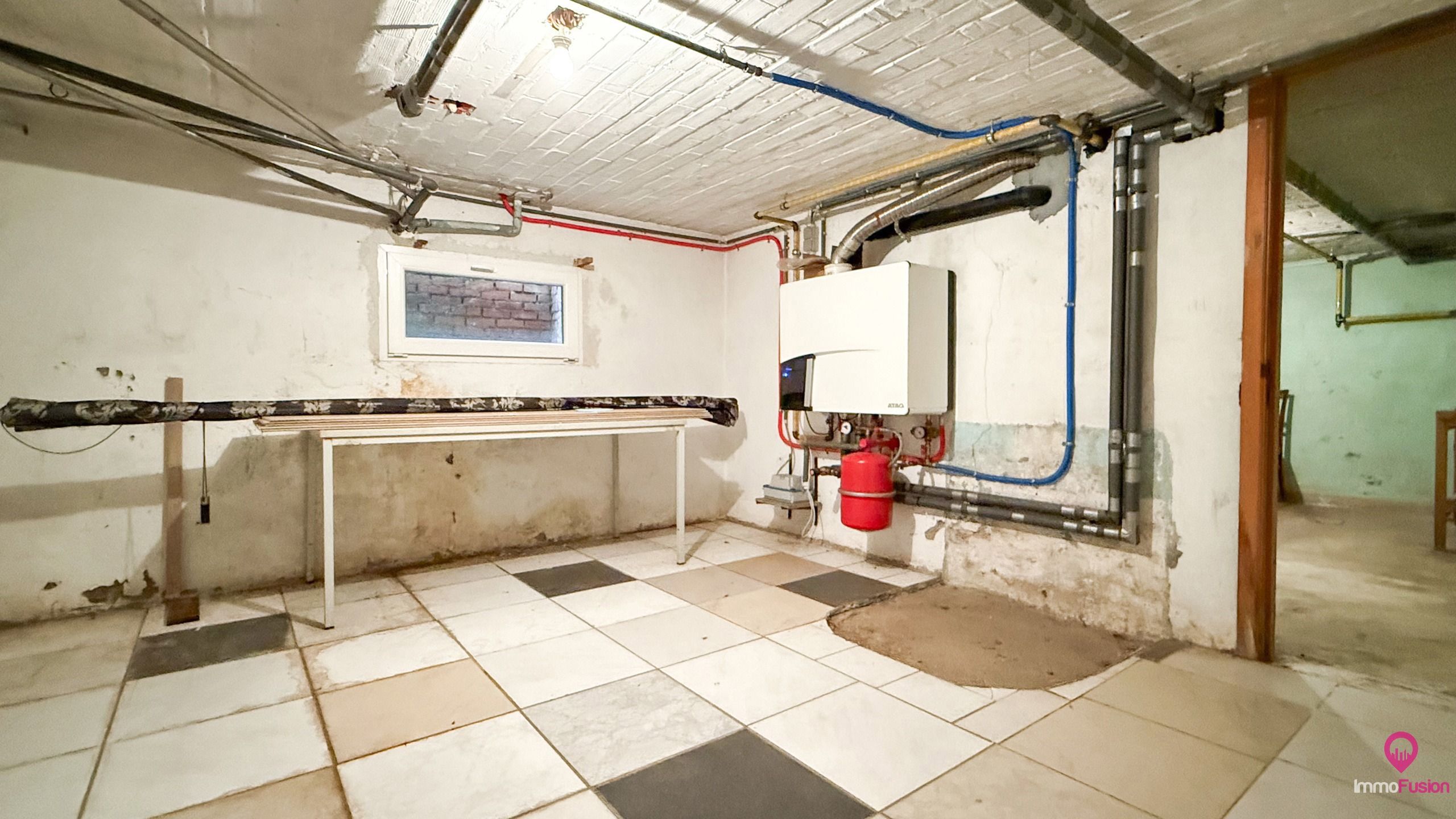 Ruime gezinswoning 4 slpks, grote kelder & werkplaats! foto 18