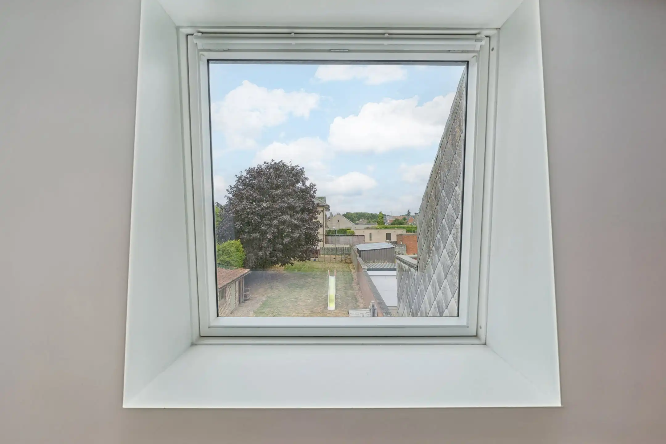 Instapklare, gerenoveerde 2-gevelwoning  foto 16