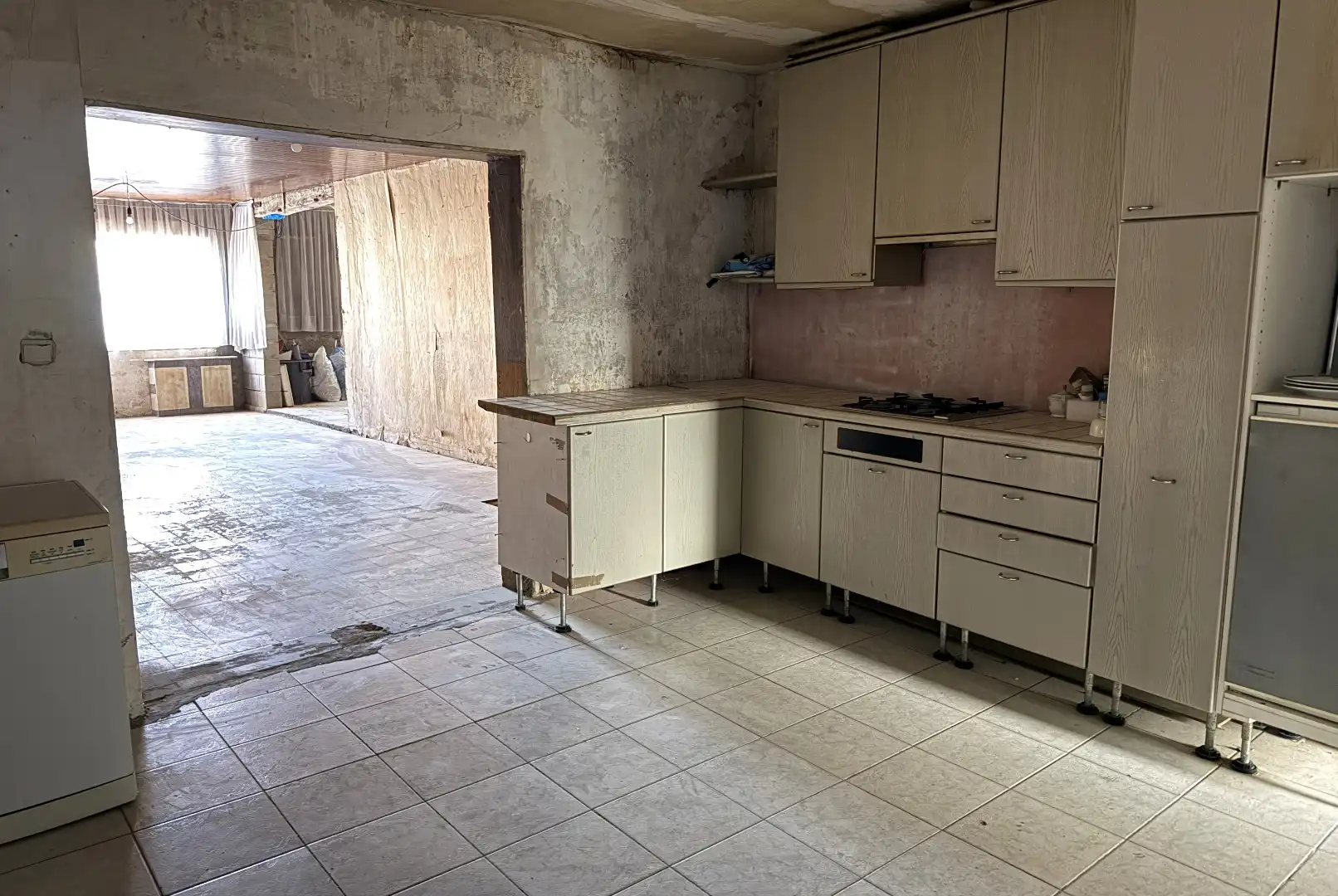 Dubbelwoonst met diepe tuin, rustig gelegen op 2km van de Grote Markt van Tongeren foto 9