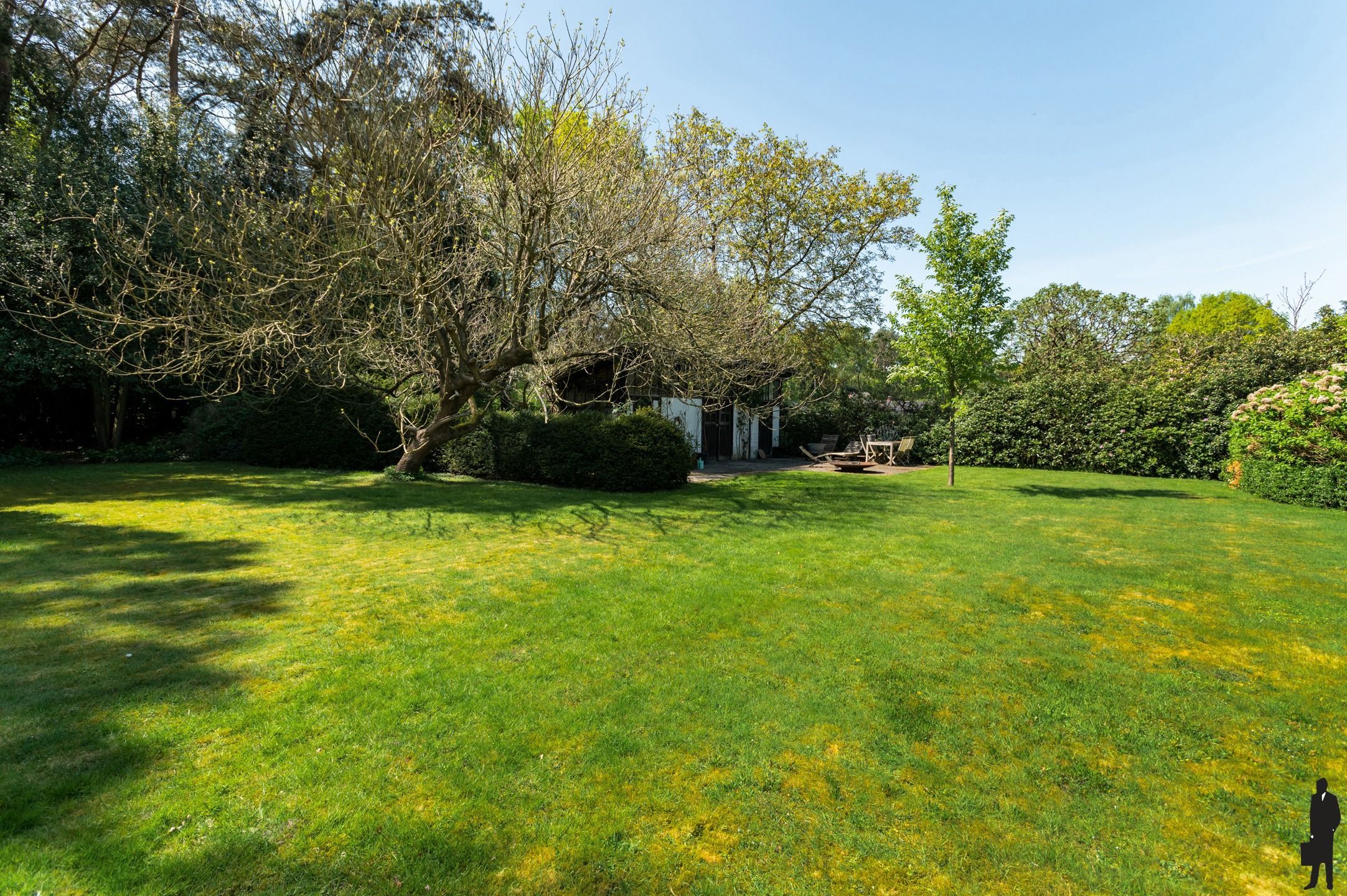 AUTHENTIEKE VILLA MET PARKTUIN EN VERKAVELINGSPOTENTIEEL foto 34