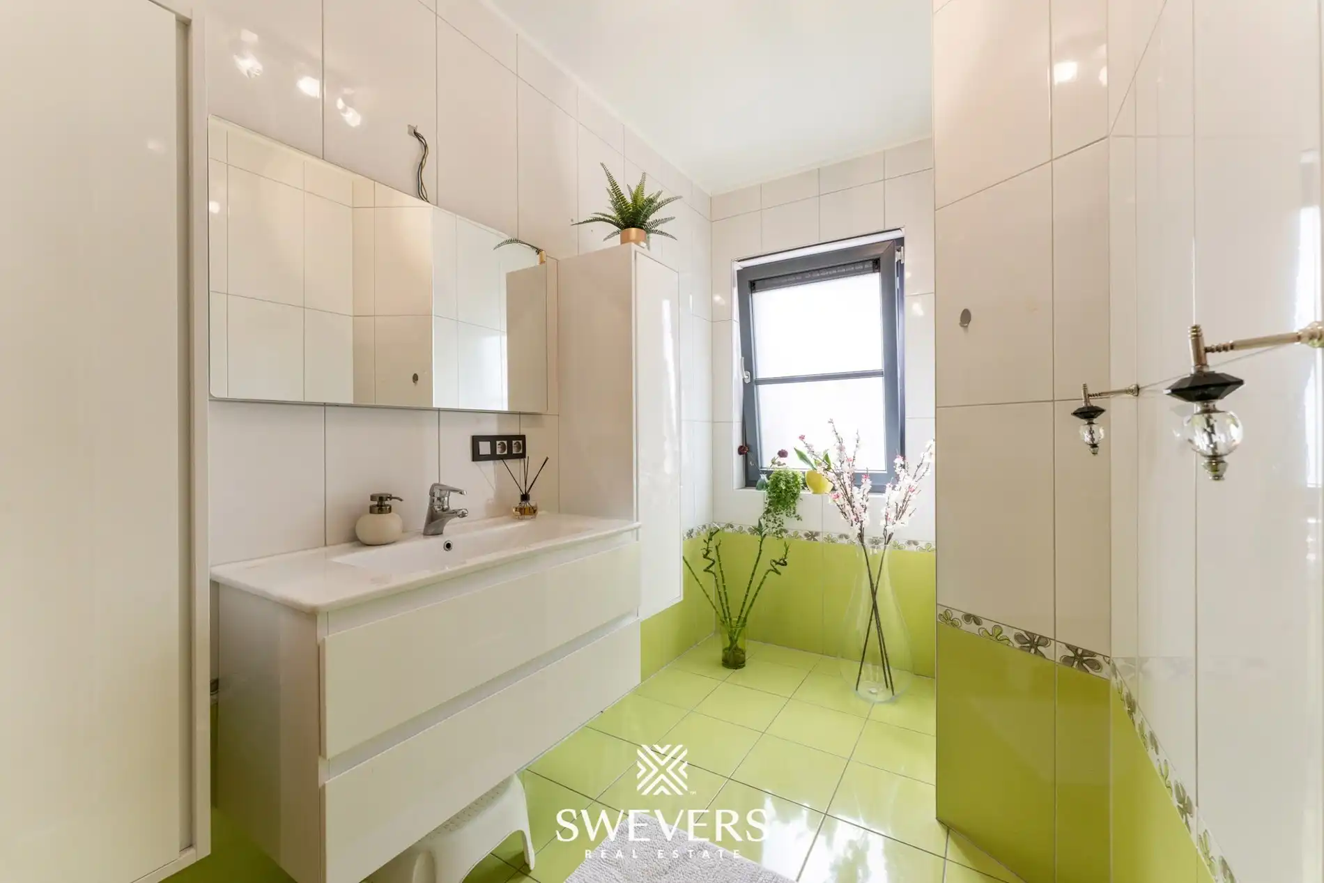 Statige villa met 6 slaapkamers foto 27