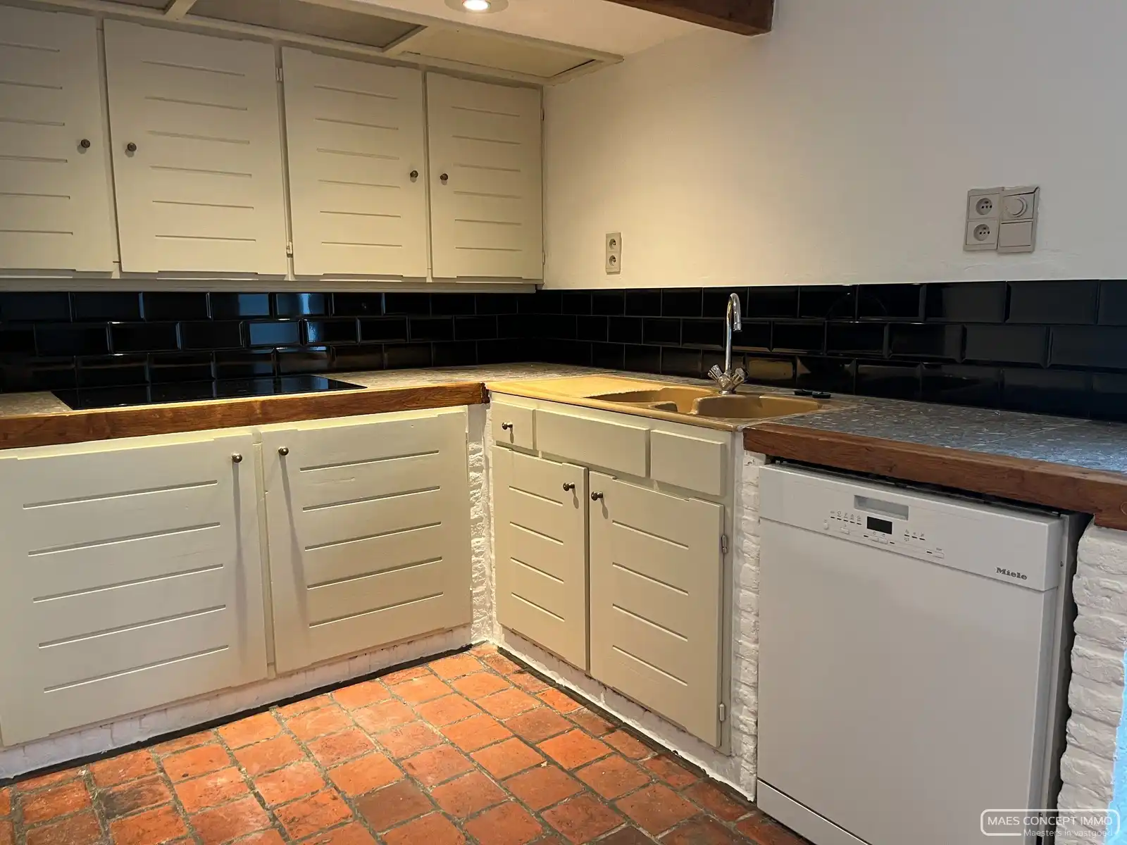 Ruim duplex appartement te huur in Anzegem foto 3