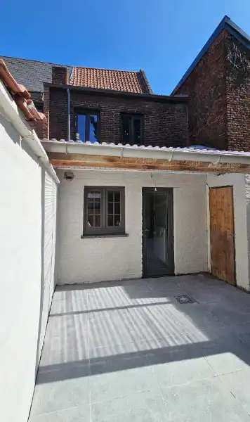 Instapklare vernieuwde woning van 115m² met koer-terras 18m² foto 3