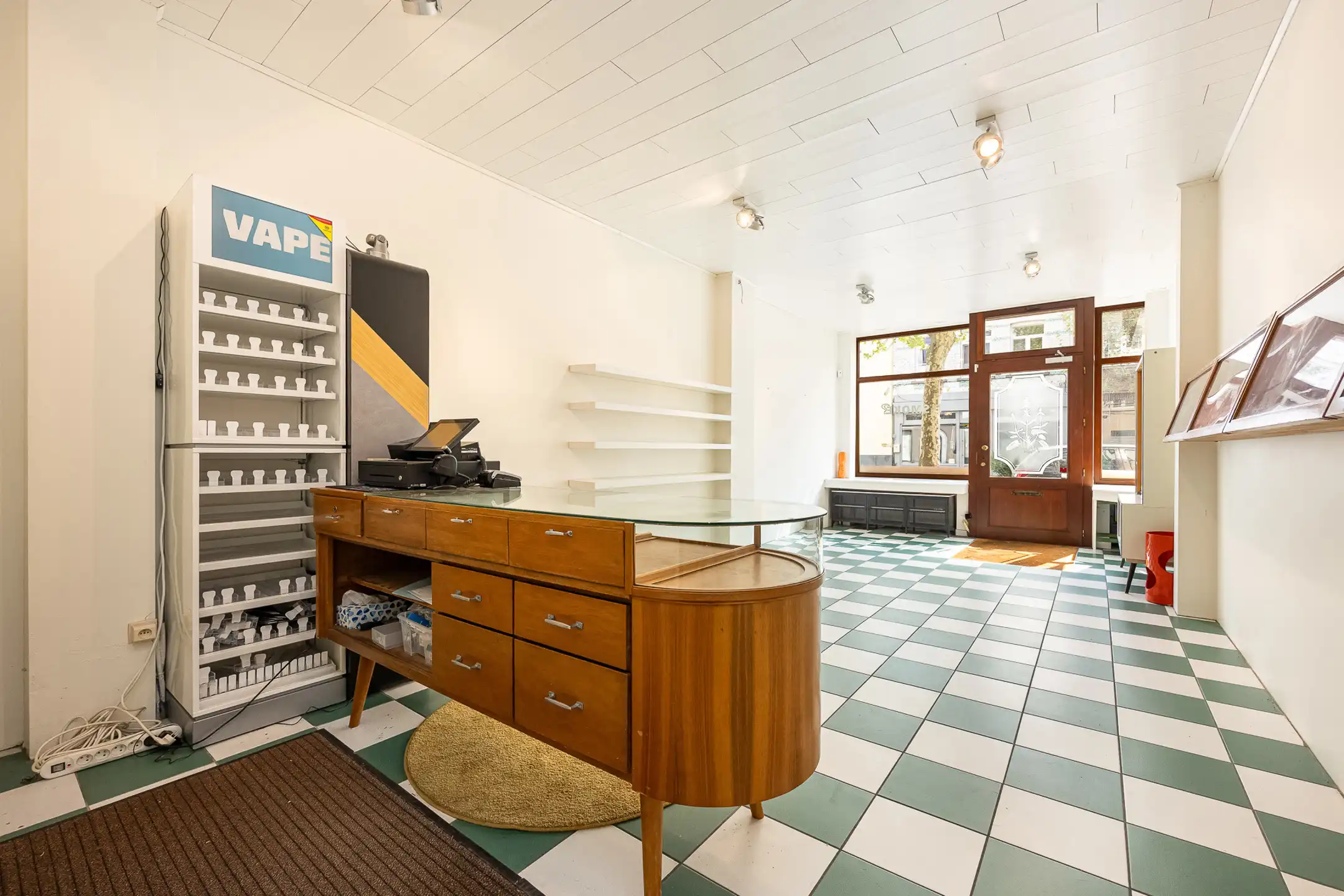 Handelsruimte met instapklaar duplex app nabij Grote Markt. foto 6