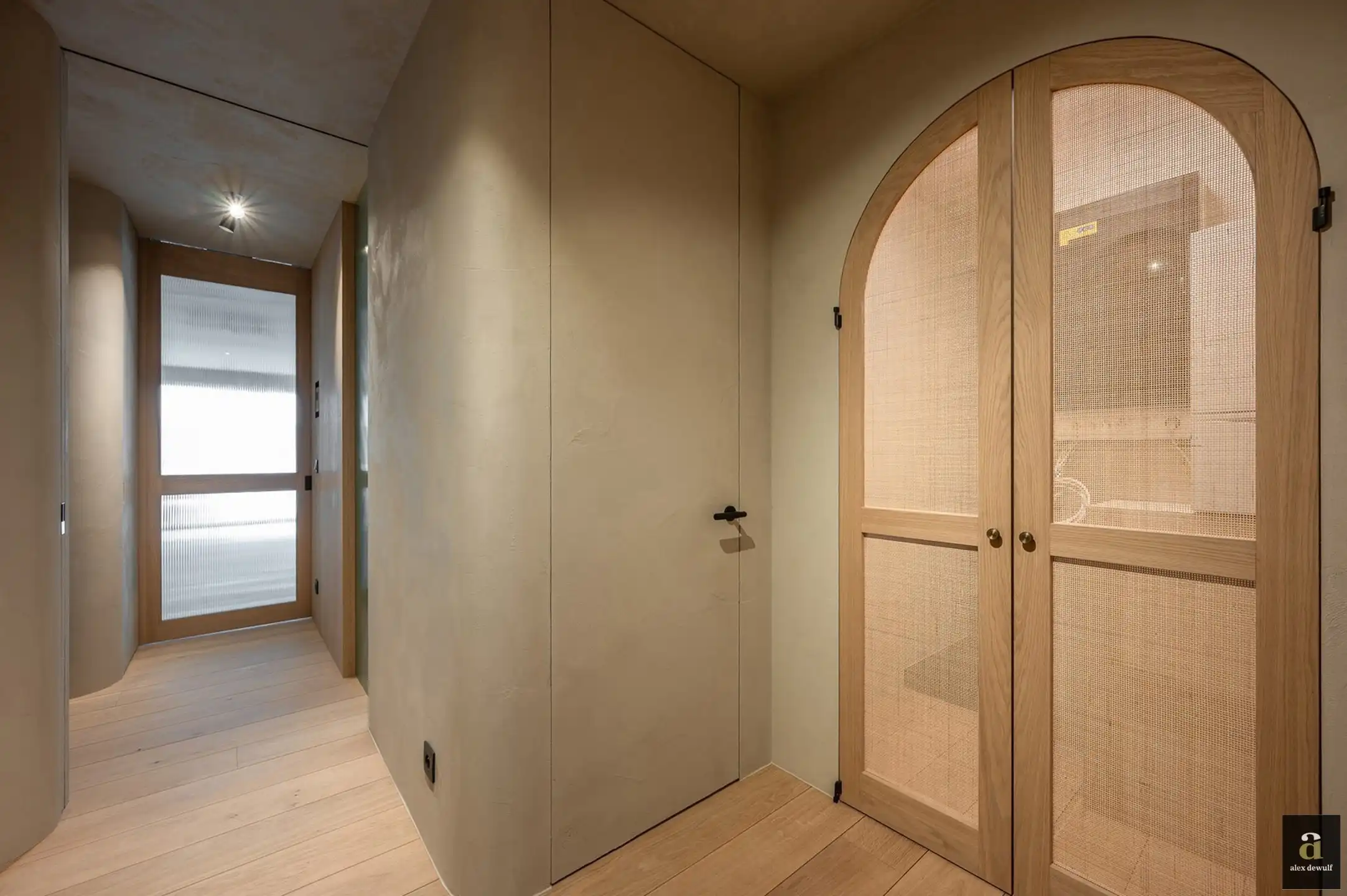 Gerenoveerd appartement met 3 slaapkamers, gelegen nabij de Zeedijk en het Driehoeksplein. foto 11