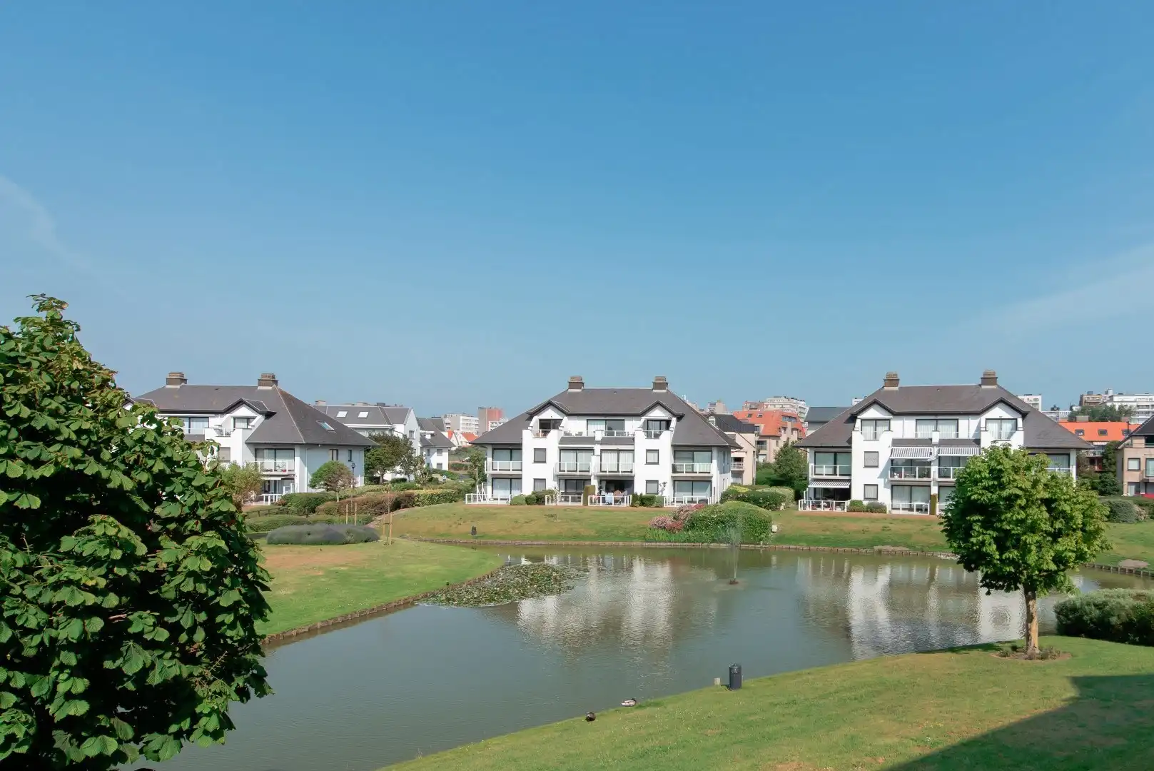 Aangenaam appartement in groene omgeving met zonneterras foto 13