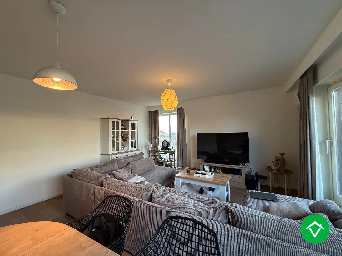 Ruim, gezellig dakappartement met 3 slaapkamers in centrum Roeselare  foto 4