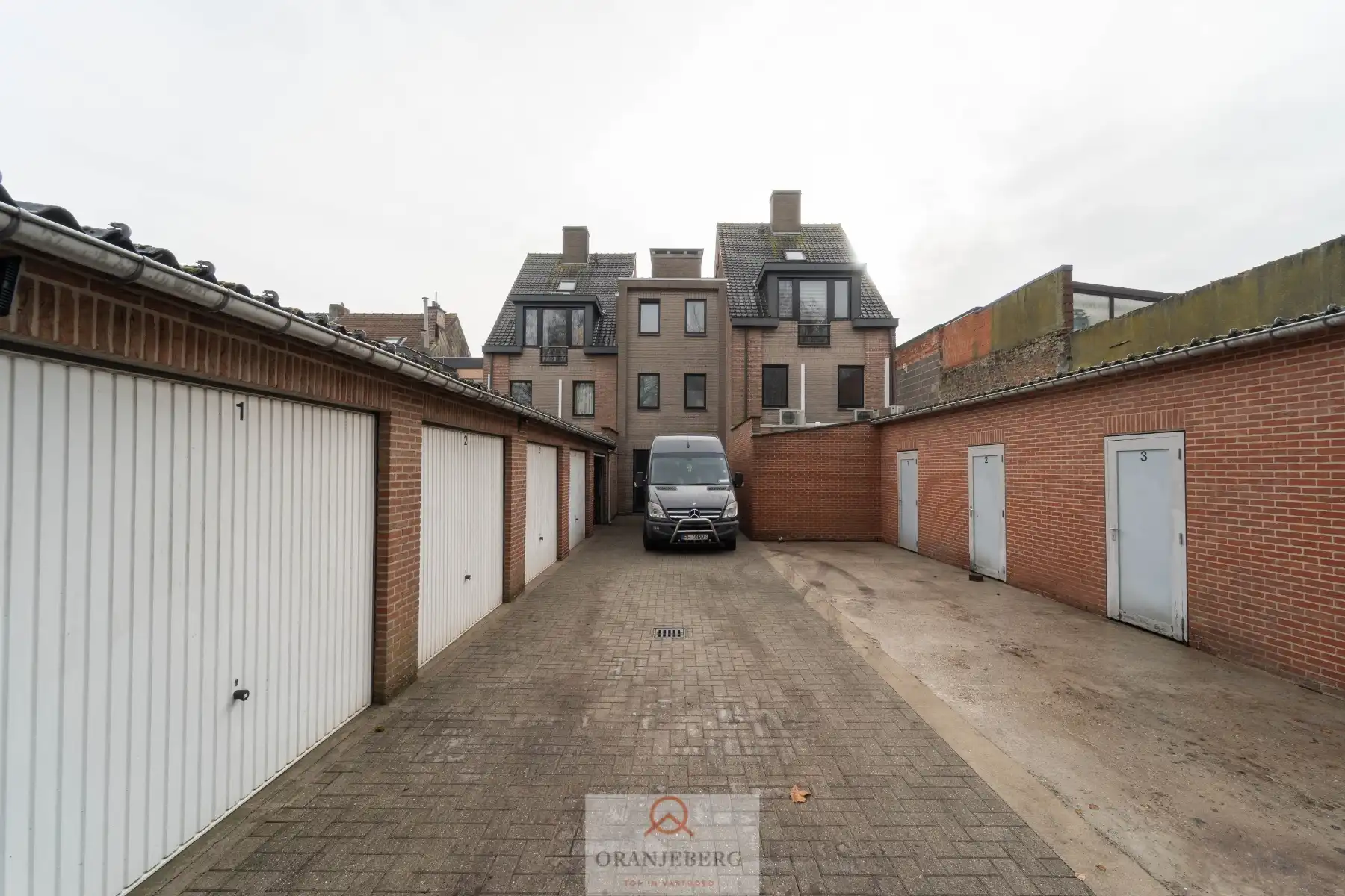 Instapklaar duplex-appartement Wondelgem! foto 23