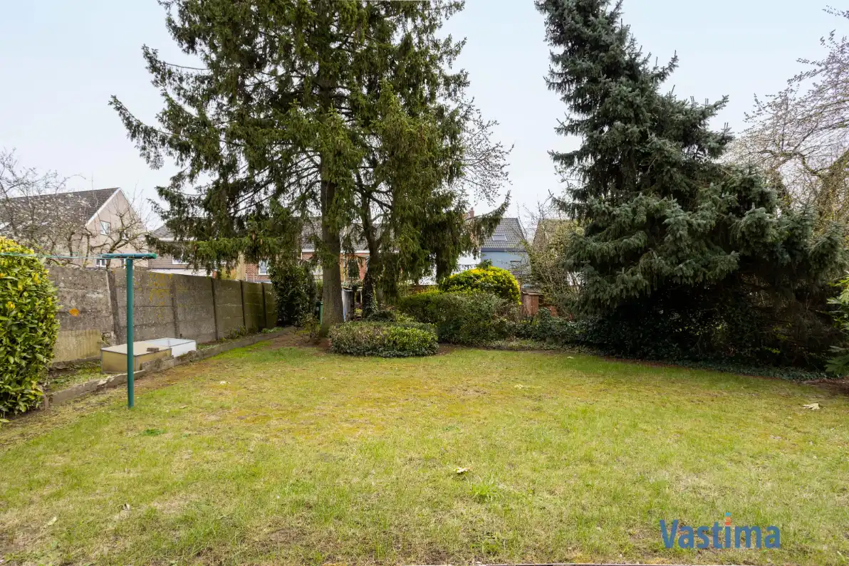 Te renoveren woning met tuin nabij OLV-Ziekenhuis foto 25