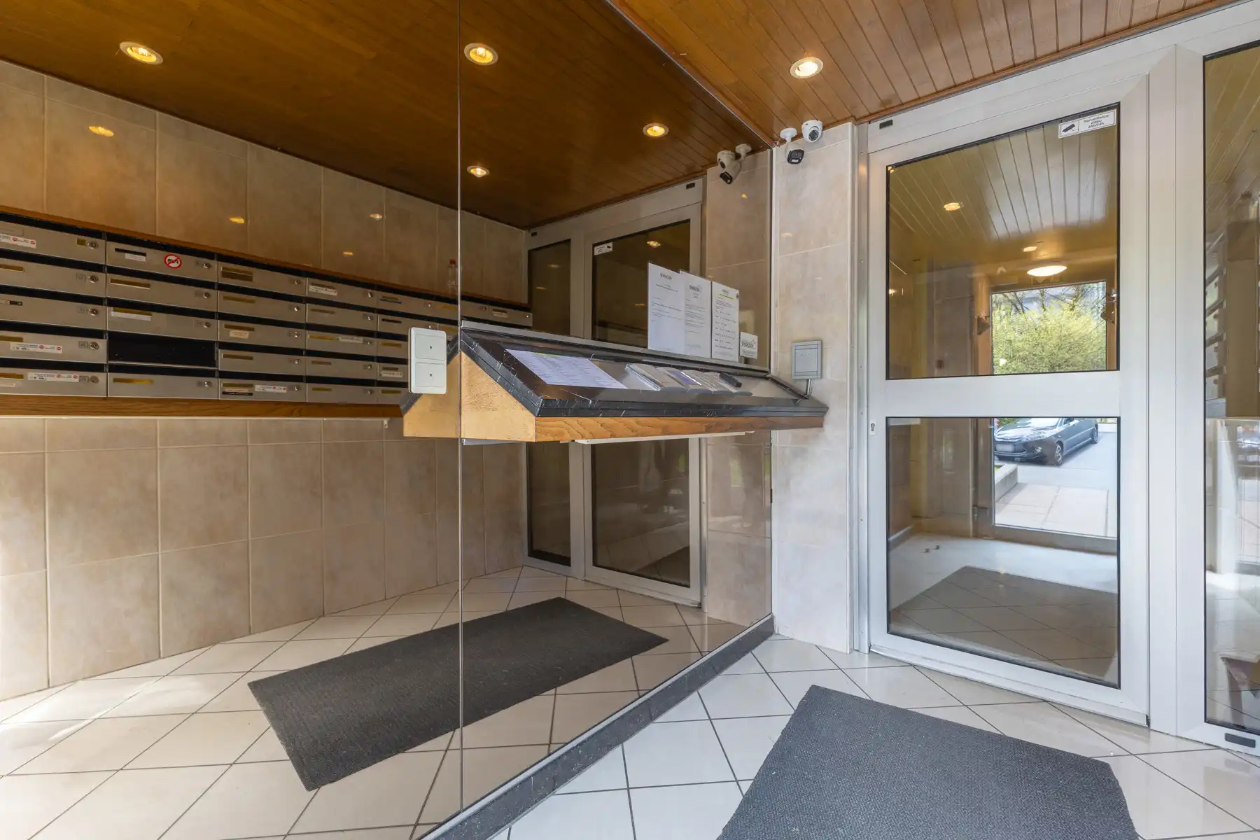 Gunstig gelegen studio met terras foto 12