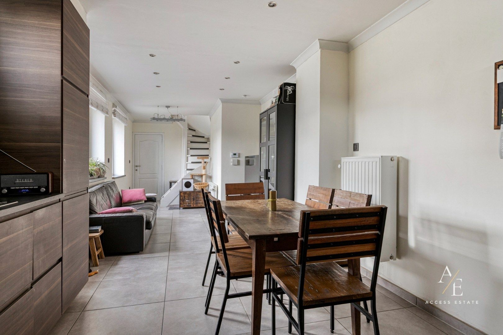 Instapklare, gerenoveerde woning met tuin, carport en zonnepanelen – Herzele foto 5