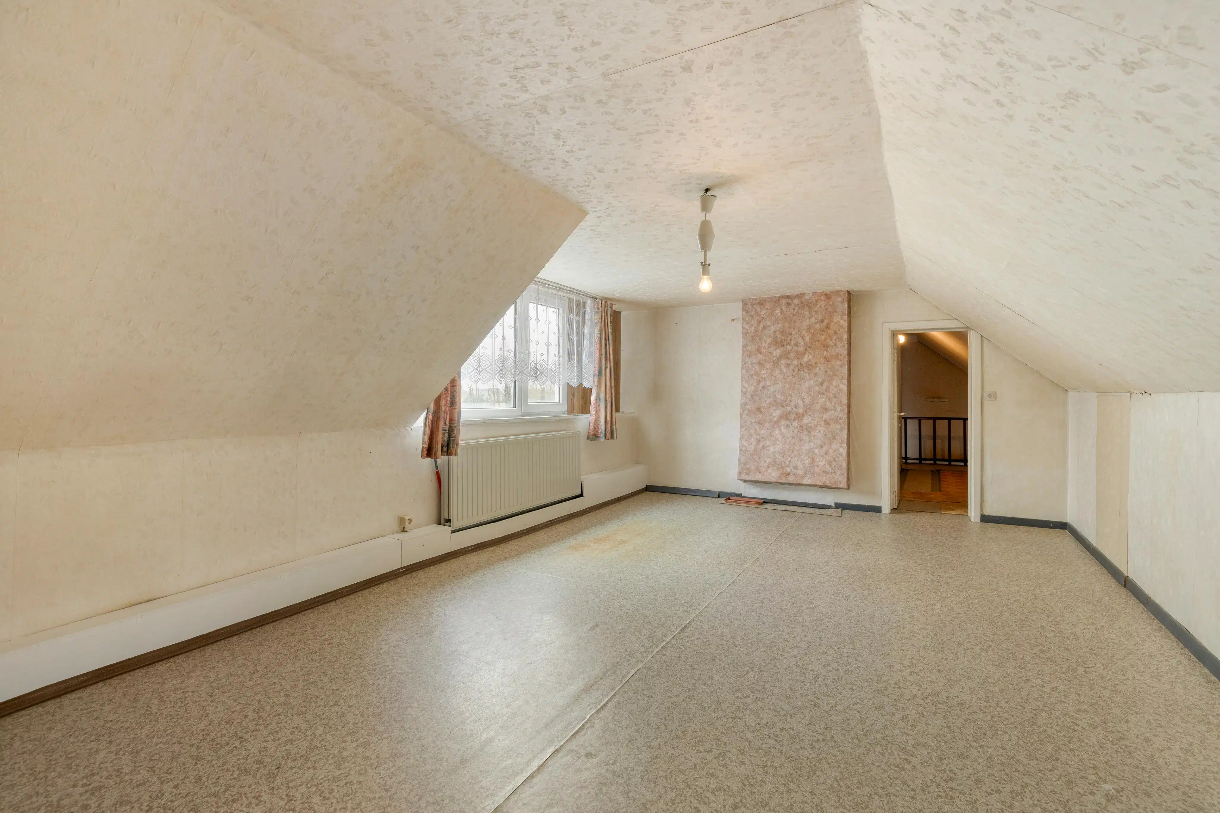 Woning met 4 slaapkamers op een perceel van 1087m² foto 15