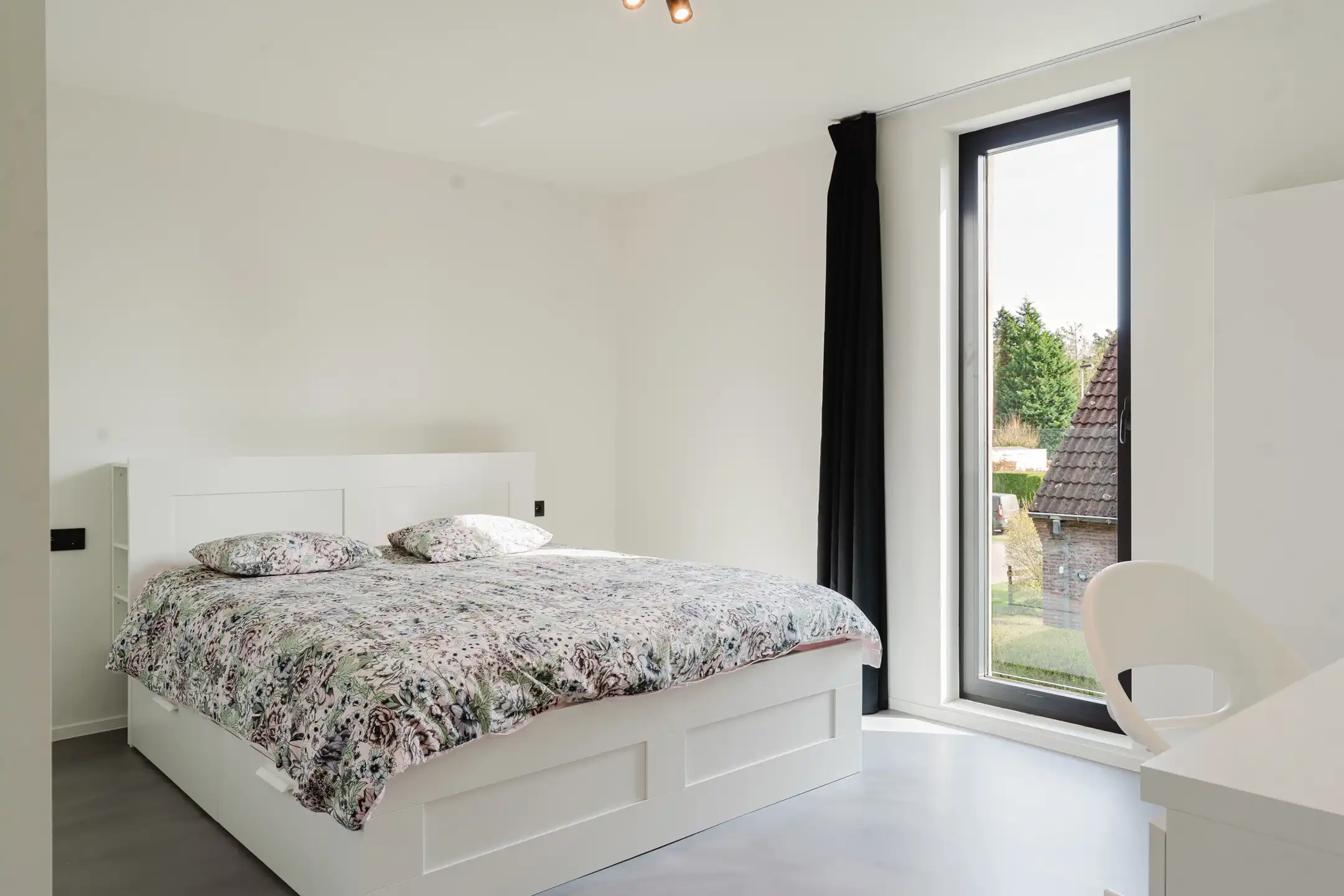Modernistische woning met 4 slaapkamers en tuin te Drongen foto 16