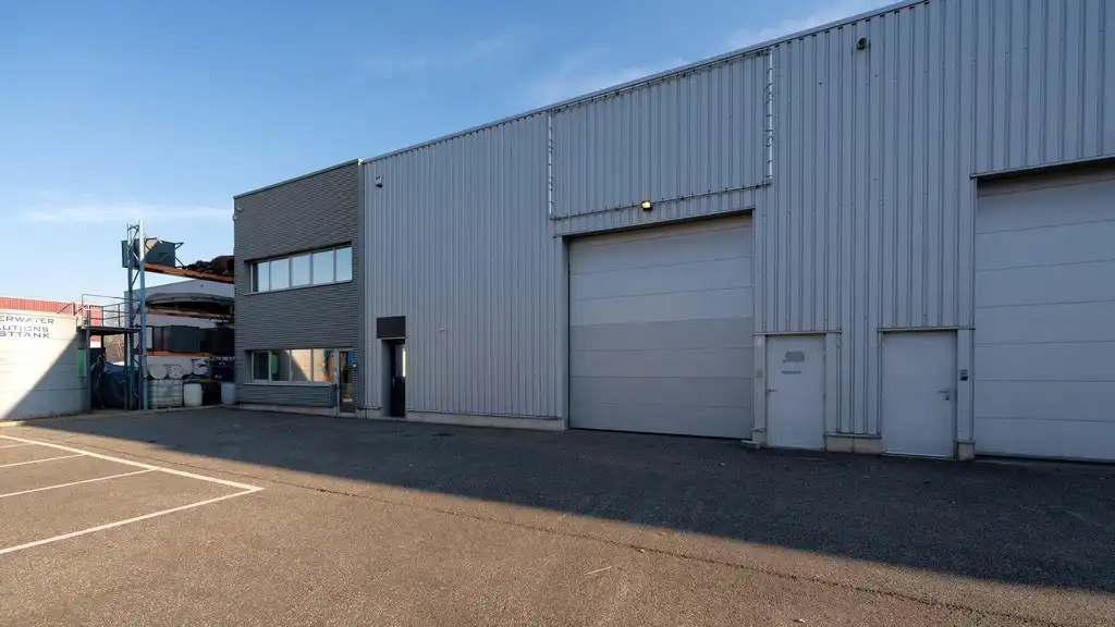 Bedrijfsunit te huur in industriezone de Zaat te Temse foto 14