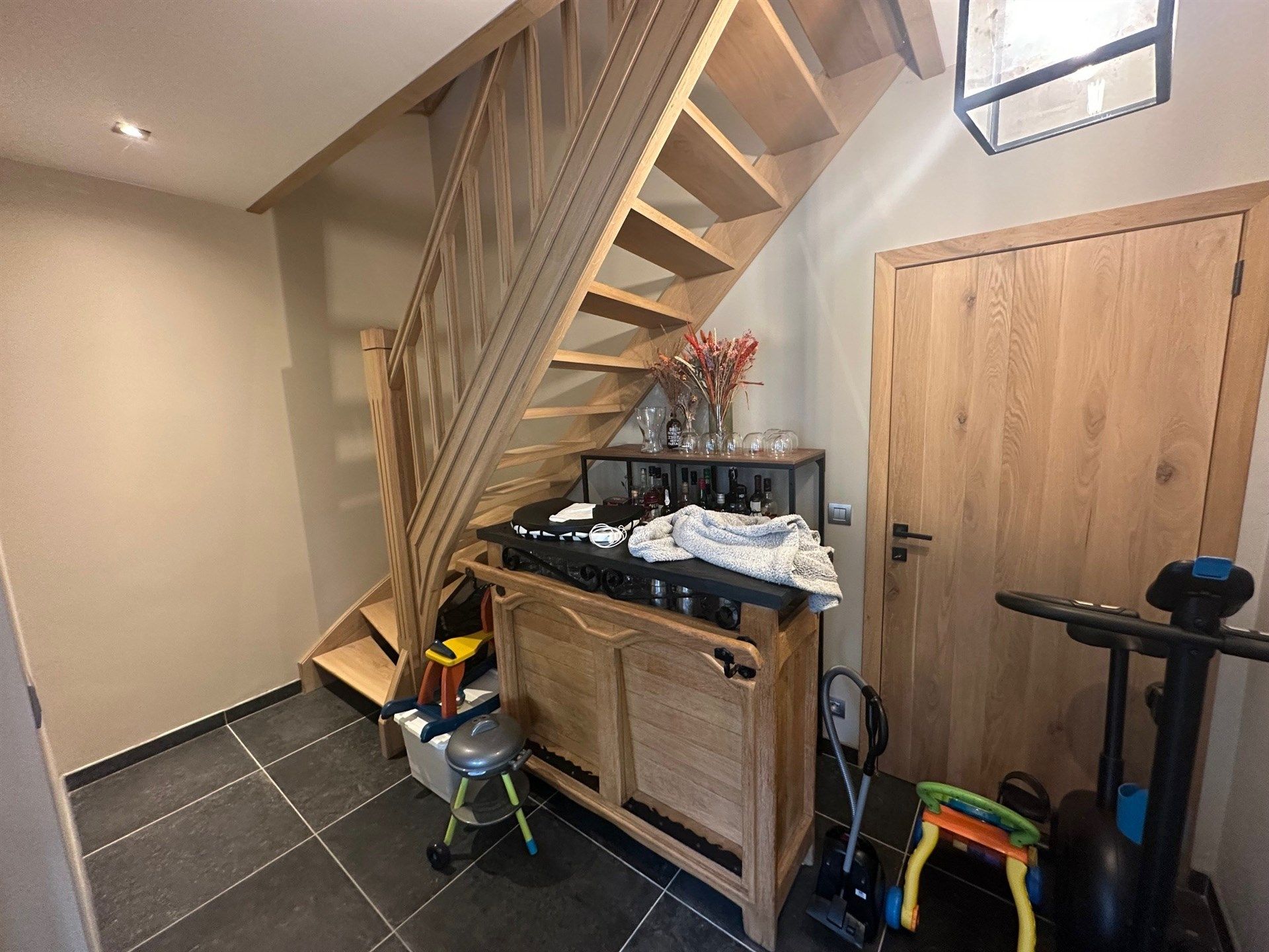 Prachtige woning met 4 slaapkamers in landelijke stijl foto 10